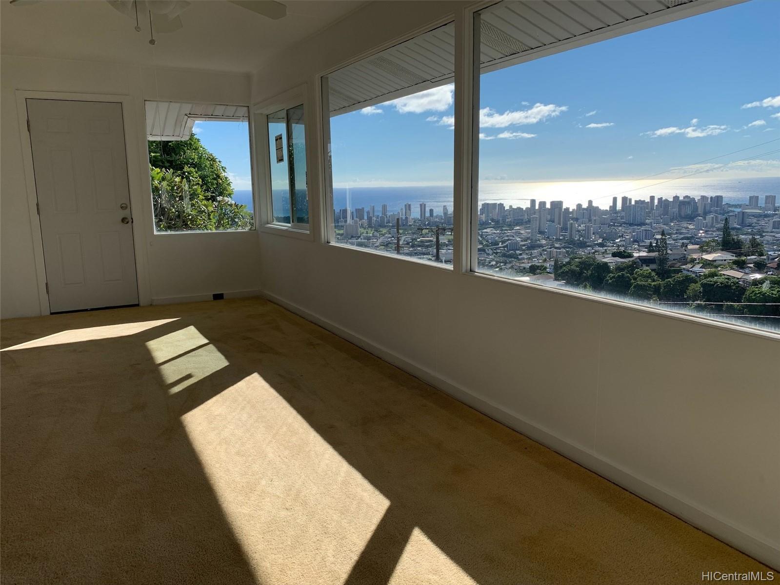 2505 Saul Place Honolulu, HI 96816