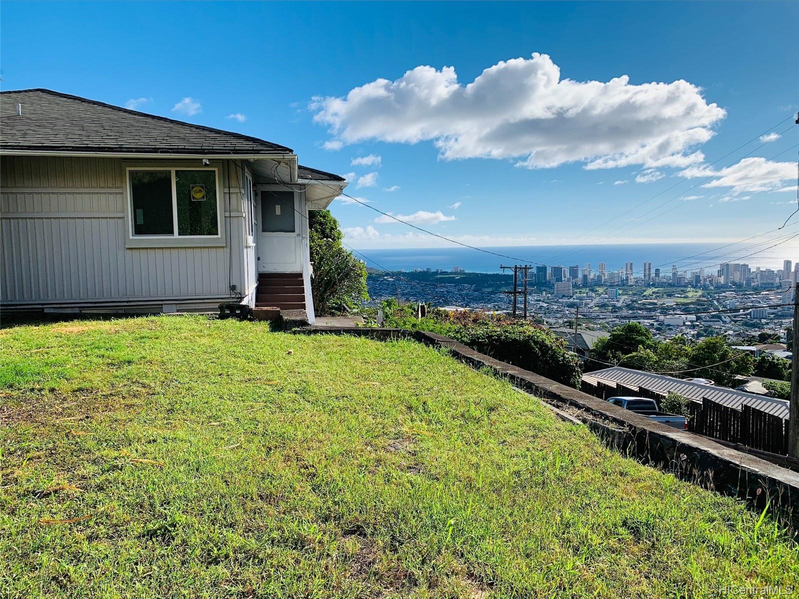 2505 Saul Place Honolulu, HI 96816