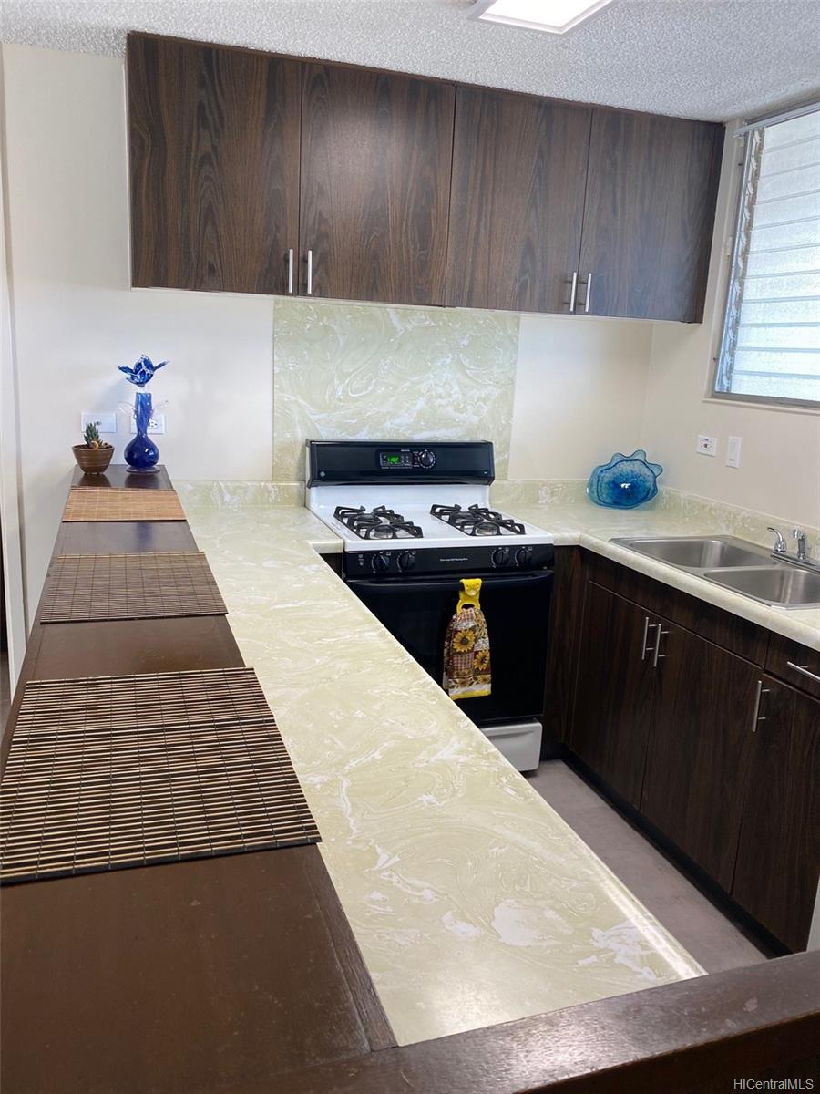 1122 Kinau Street #801, Honolulu, HI 96814