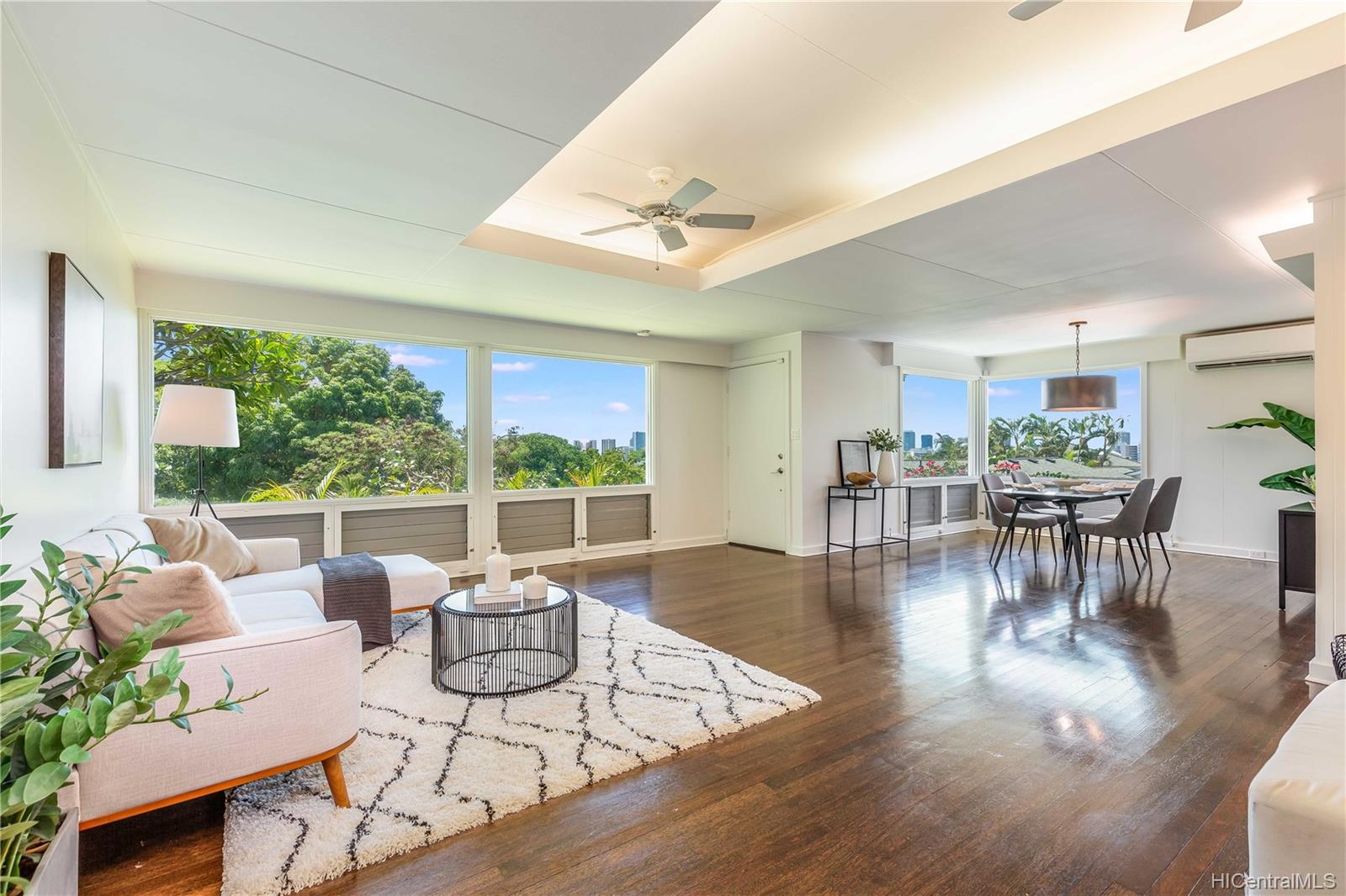 2056 Alihilani Place Honolulu, HI 96822