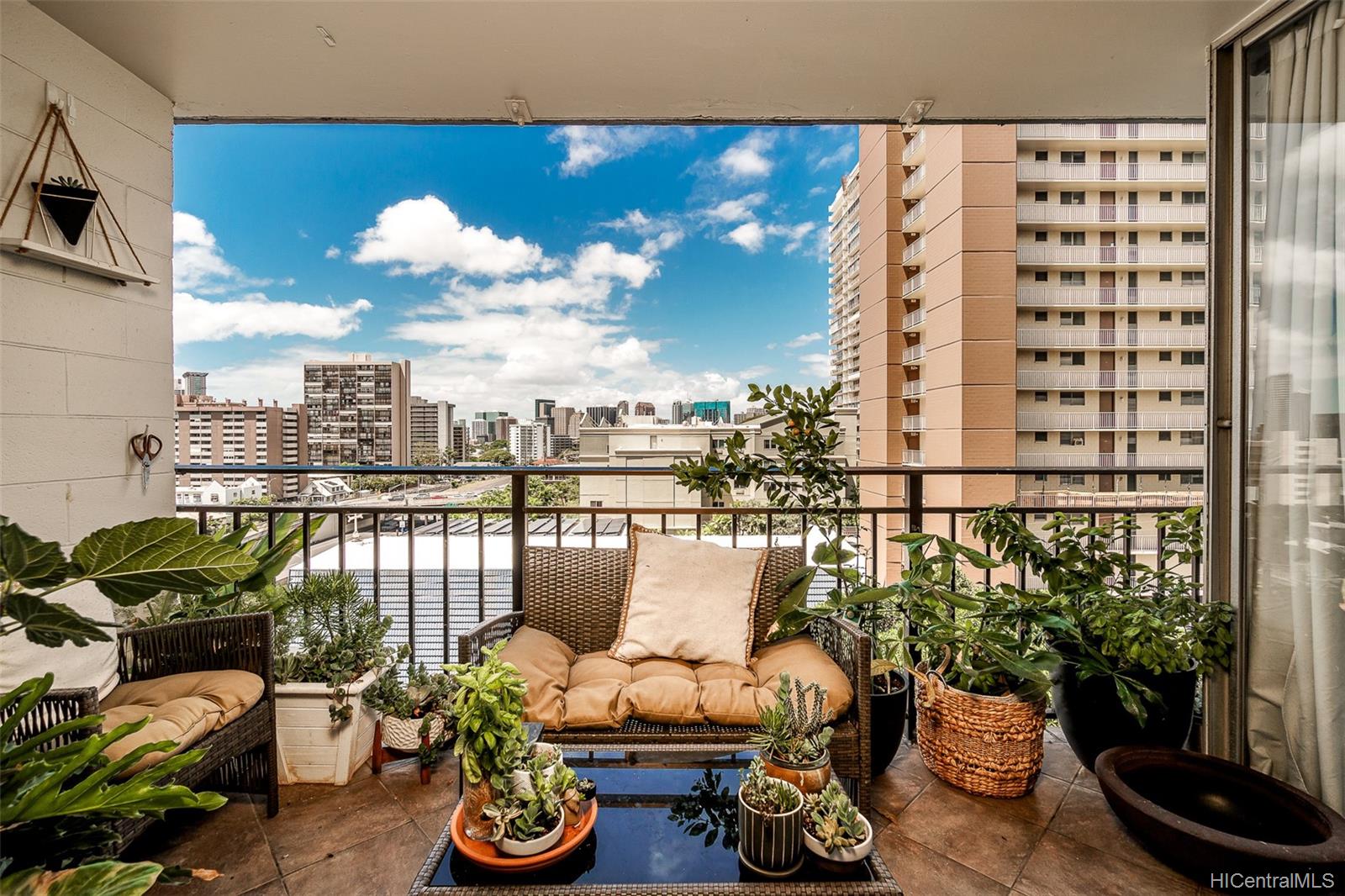 1415 Victoria Street #608, Honolulu, HI 96822