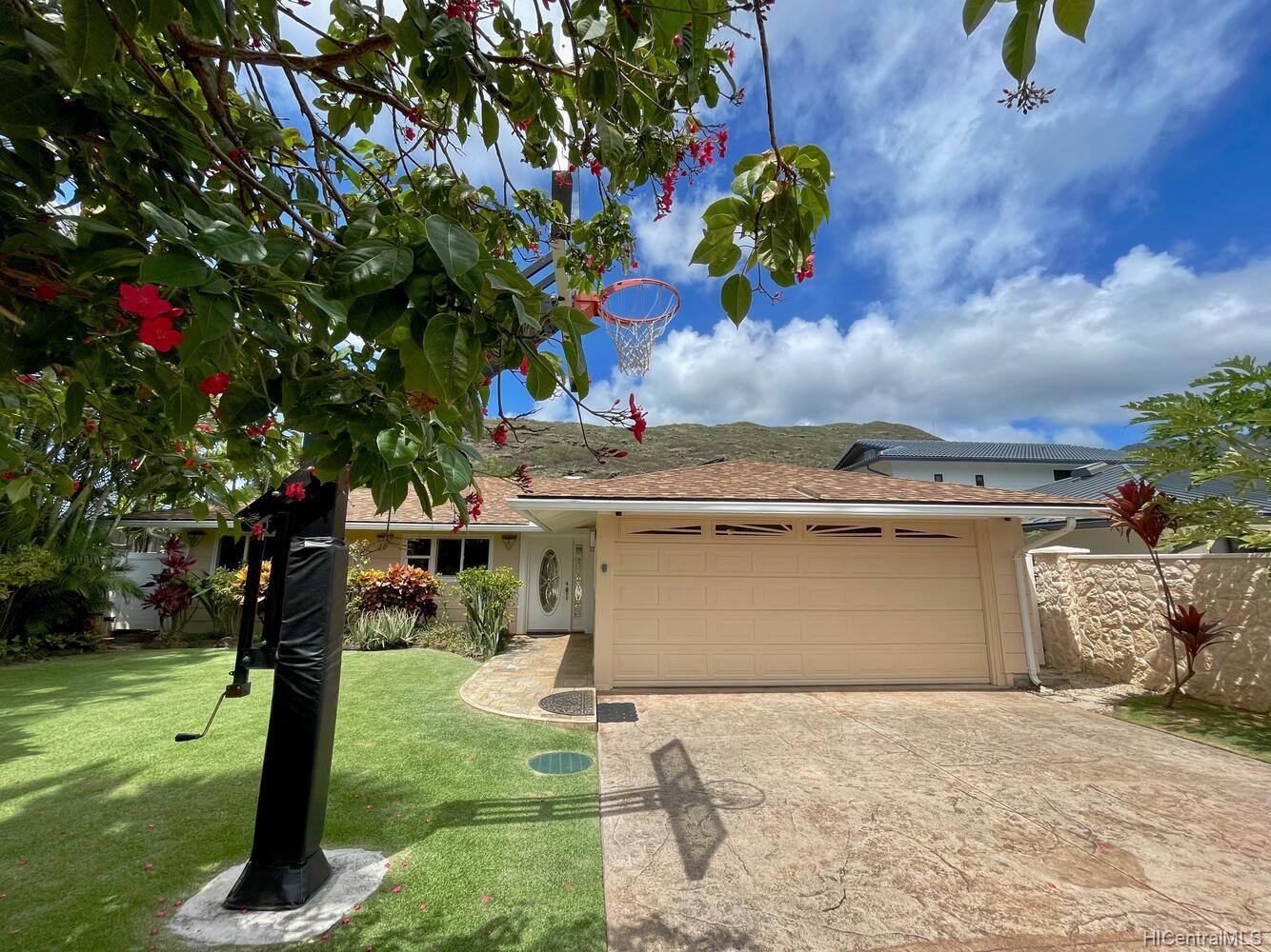 803 Kumukahi Place Honolulu, HI 96825