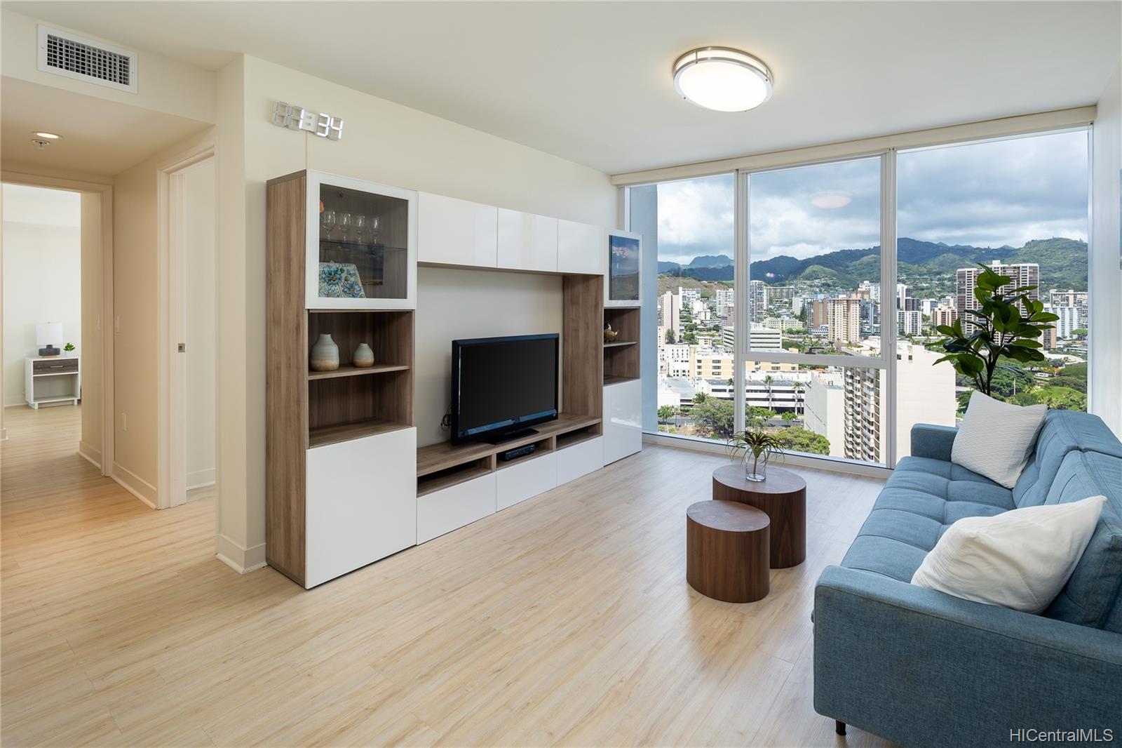 888 Kapiolani Boulevard #2411, Honolulu, HI 96813