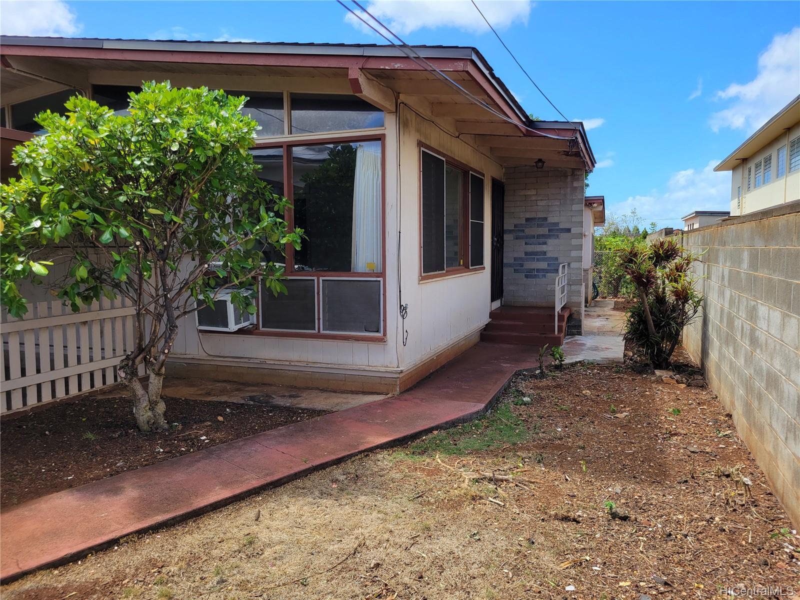 1114 5th Avenue Honolulu, HI 96816