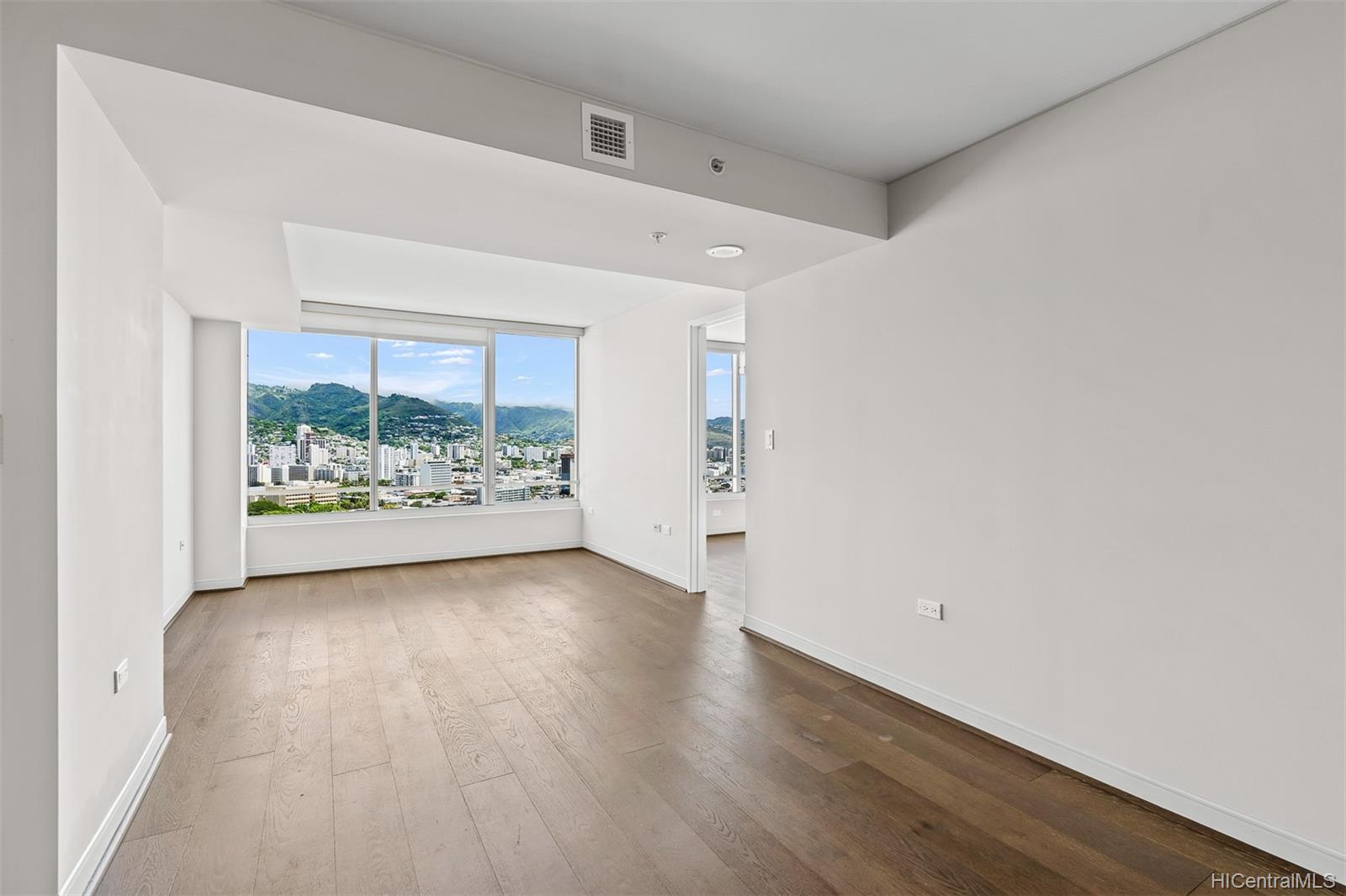 1009 Kapiolani Boulevard #2912, Honolulu, HI 96814