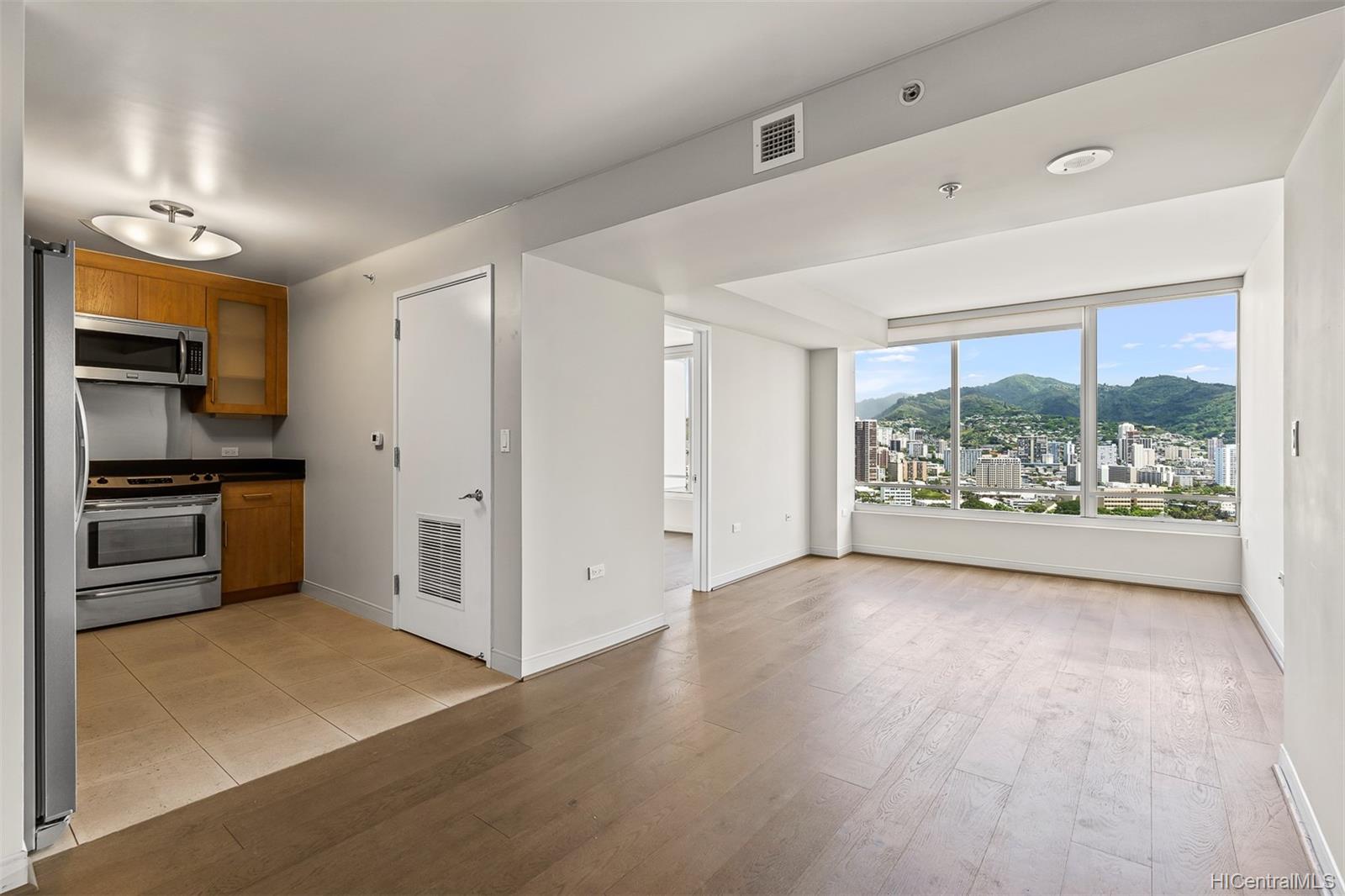 1009 Kapiolani Boulevard #2912, Honolulu, HI 96814