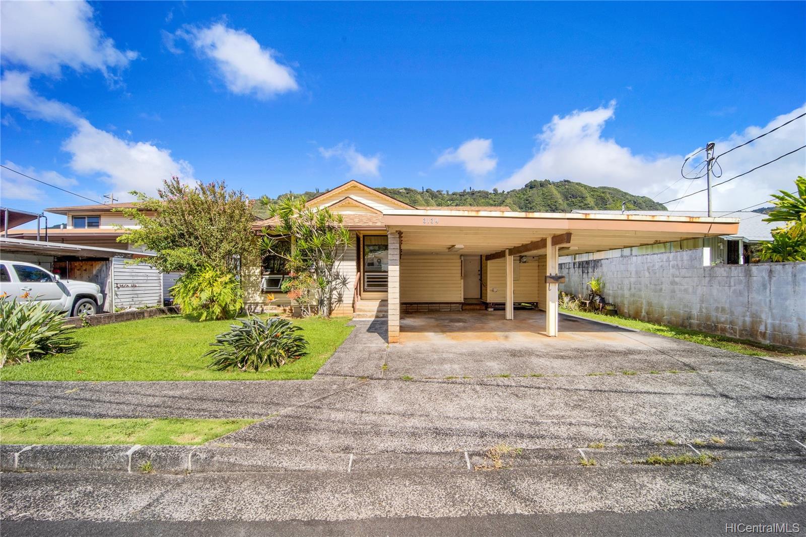 3134 Kahiwa Place Honolulu, HI 96822