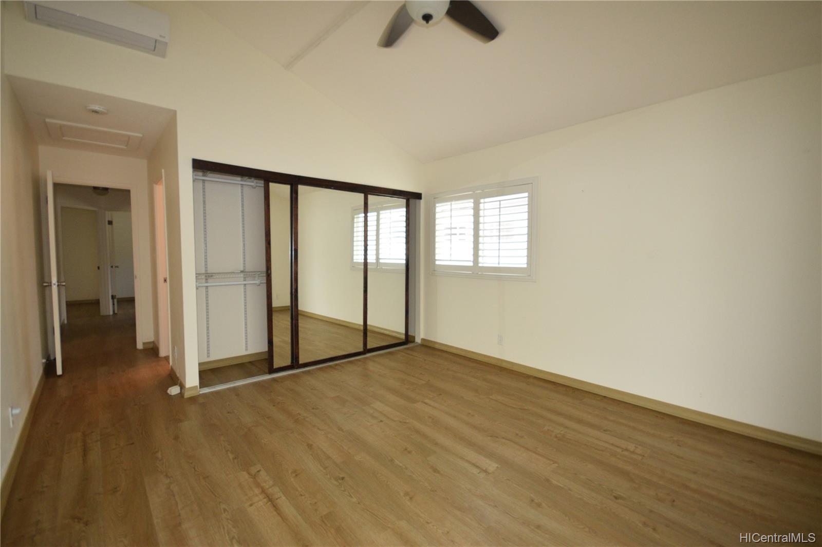 1164 Nahoku Place Honolulu, HI 96825