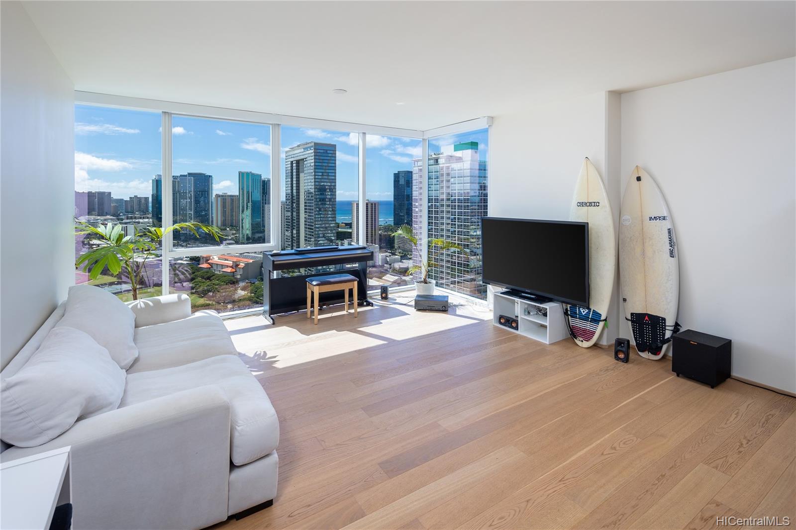 888 Kapiolani Boulevard #3003, Honolulu, HI 96813