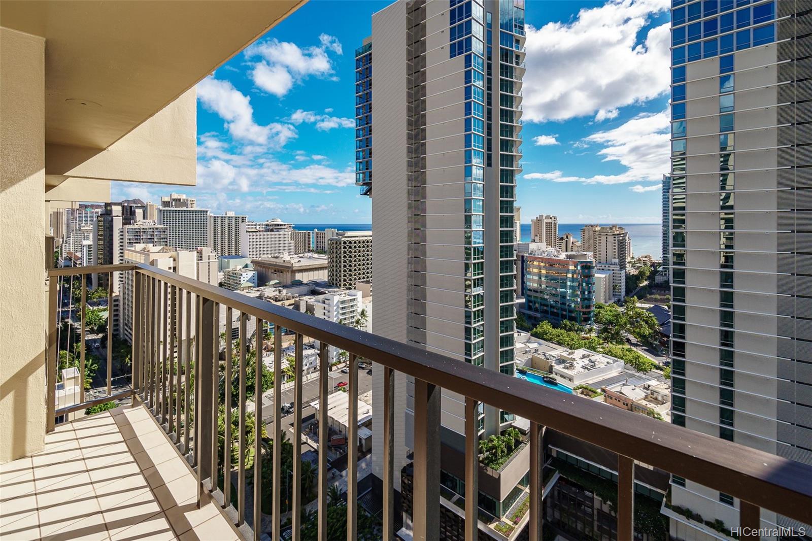 2140 Kuhio Avenue #2408, Honolulu, HI 96815