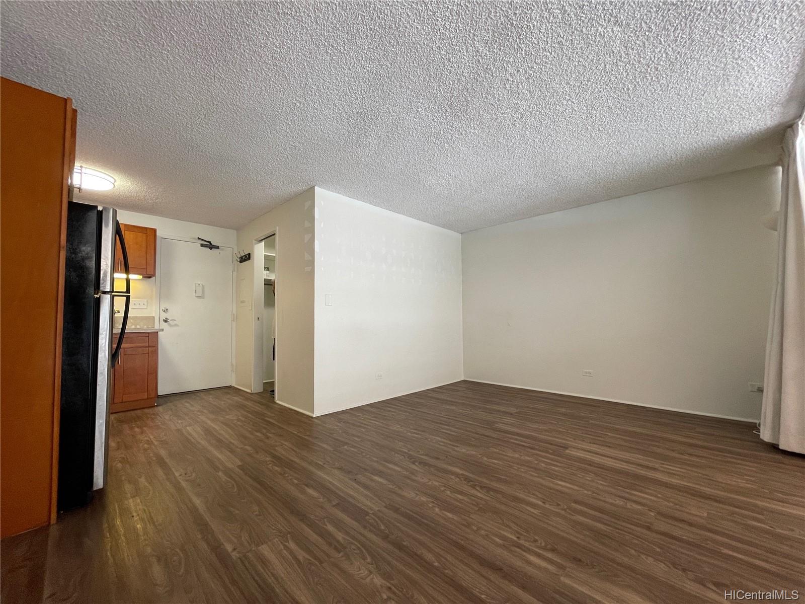 1560 Kanunu Street #414, Honolulu, HI 96814