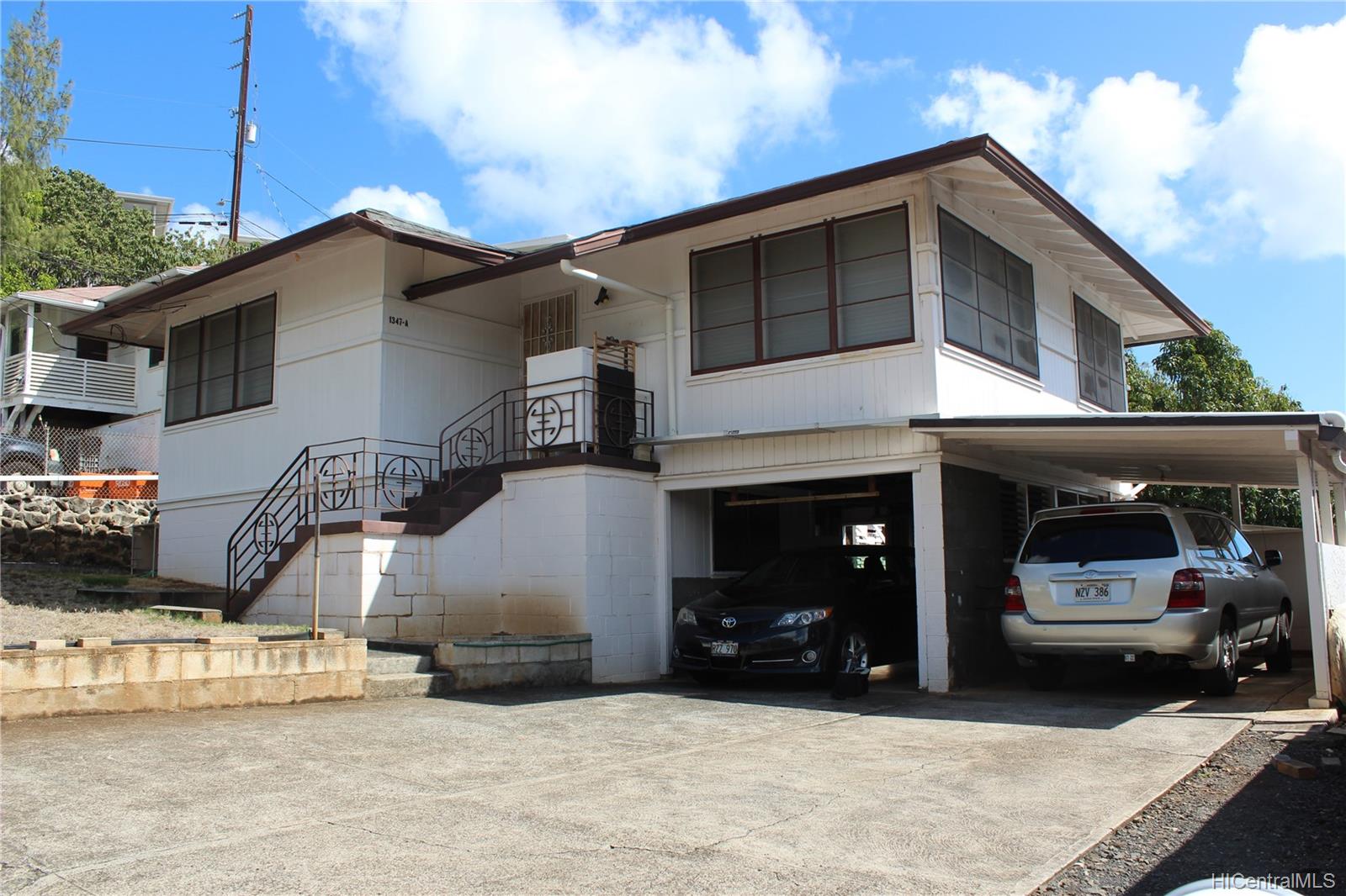 1347A Ekaha Avenue Honolulu, HI 96816