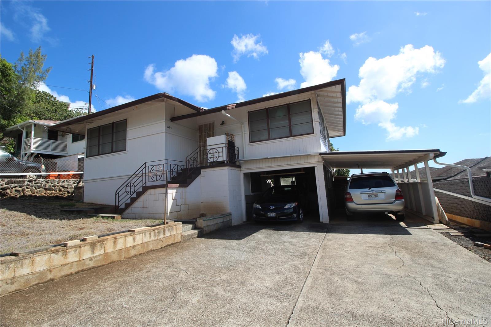 1347A Ekaha Avenue Honolulu, HI 96816