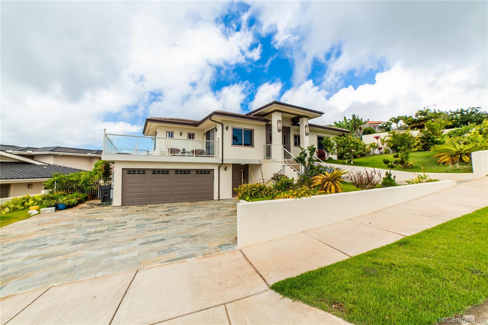 848 Puuikena Drive Honolulu, HI 96821