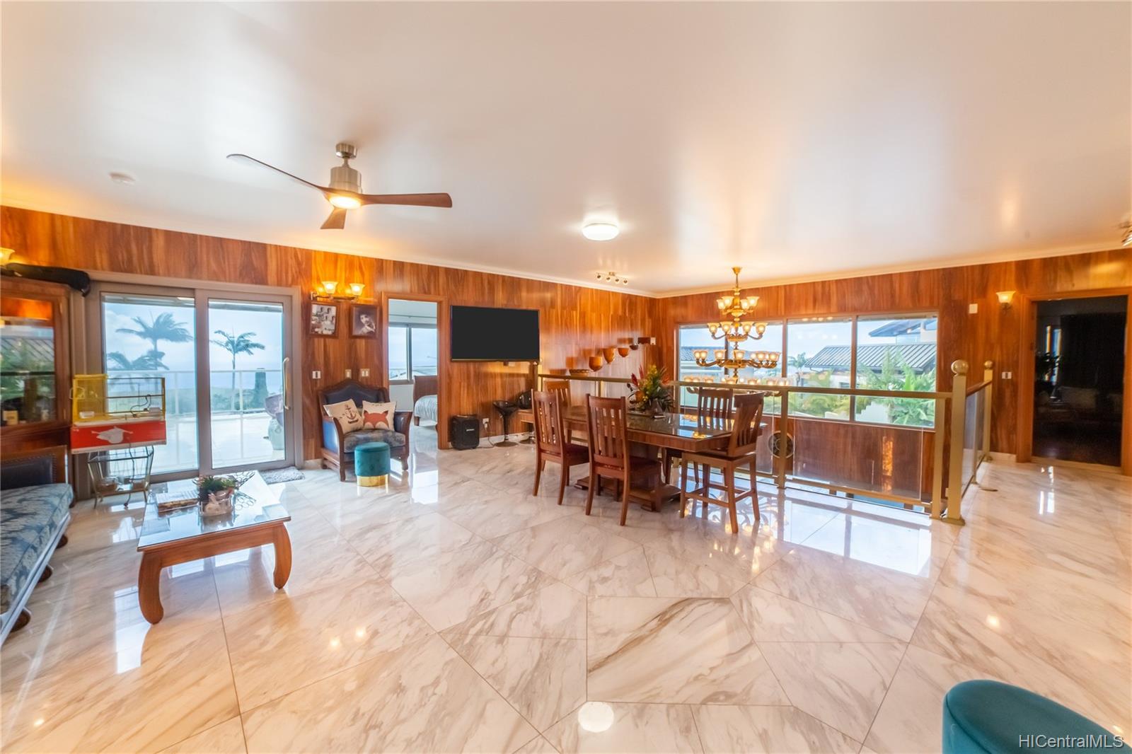 848 Puuikena Drive Honolulu, HI 96821