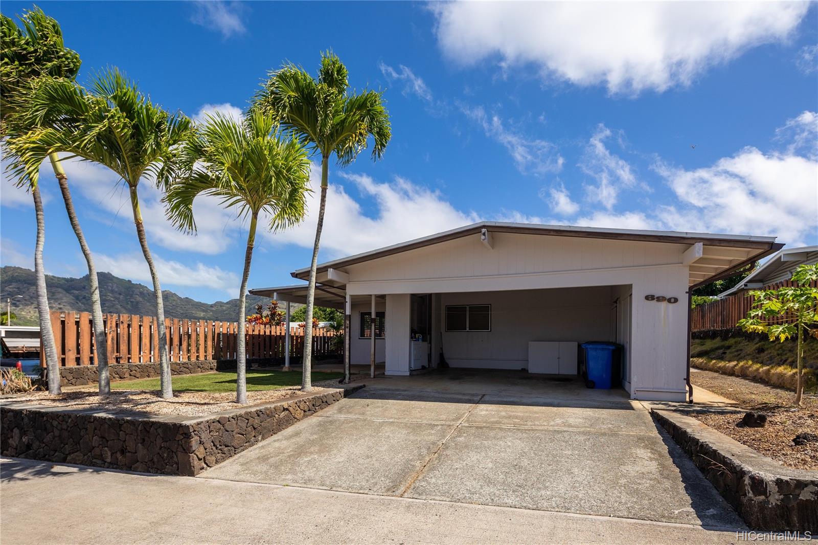 690 Kalalea Street Honolulu, HI 96825