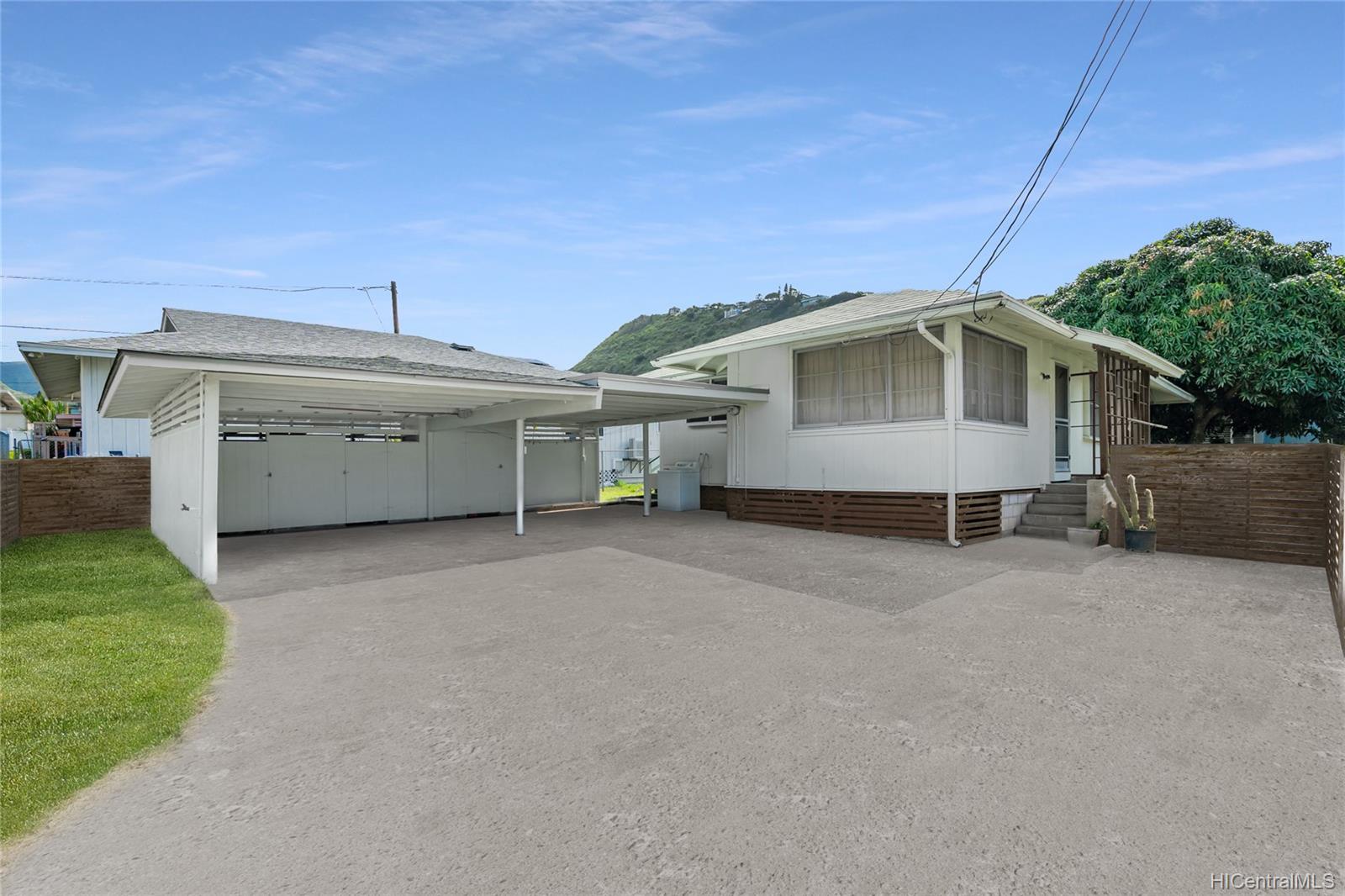 1769A Palolo Avenue Honolulu, HI 96816