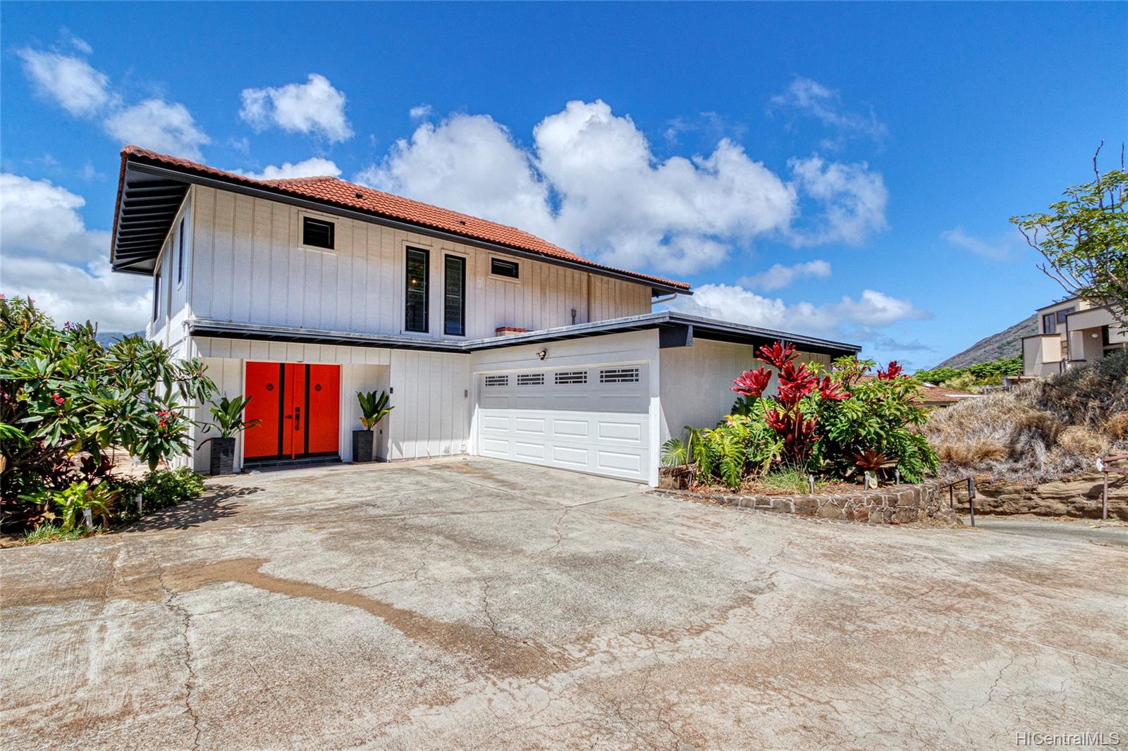 161 Polihale Place Honolulu, HI 96825