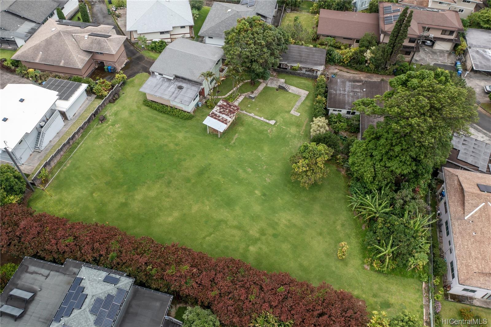 3358 Manoa Road #B, Honolulu, HI 96822