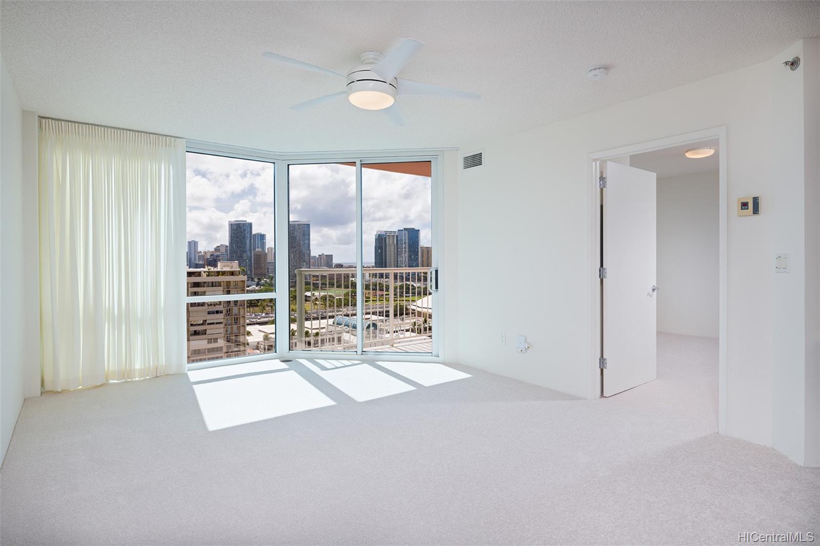 801 King Street #2010, Honolulu, HI 96813