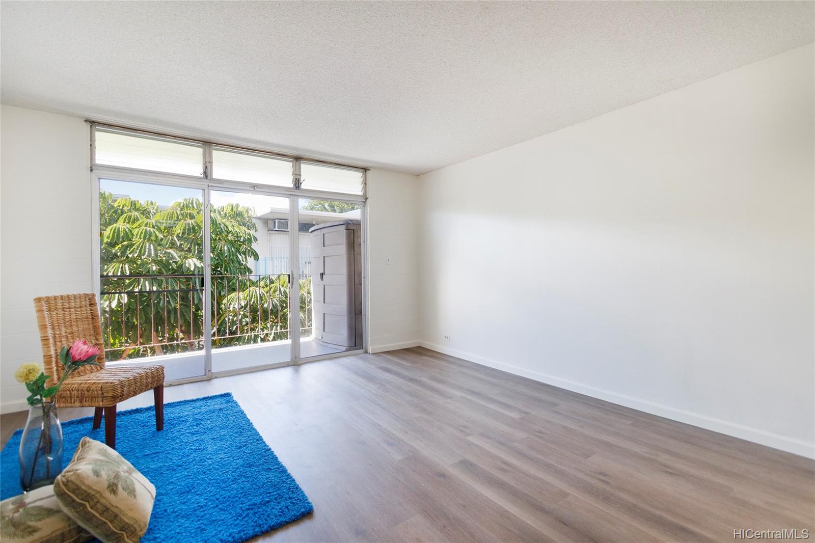 1914 University Avenue #410, Honolulu, HI 96822