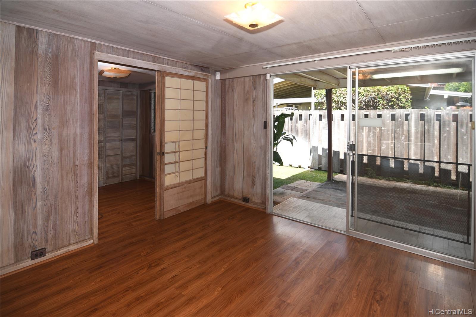 302 Halemaumau Place Honolulu, HI 96821