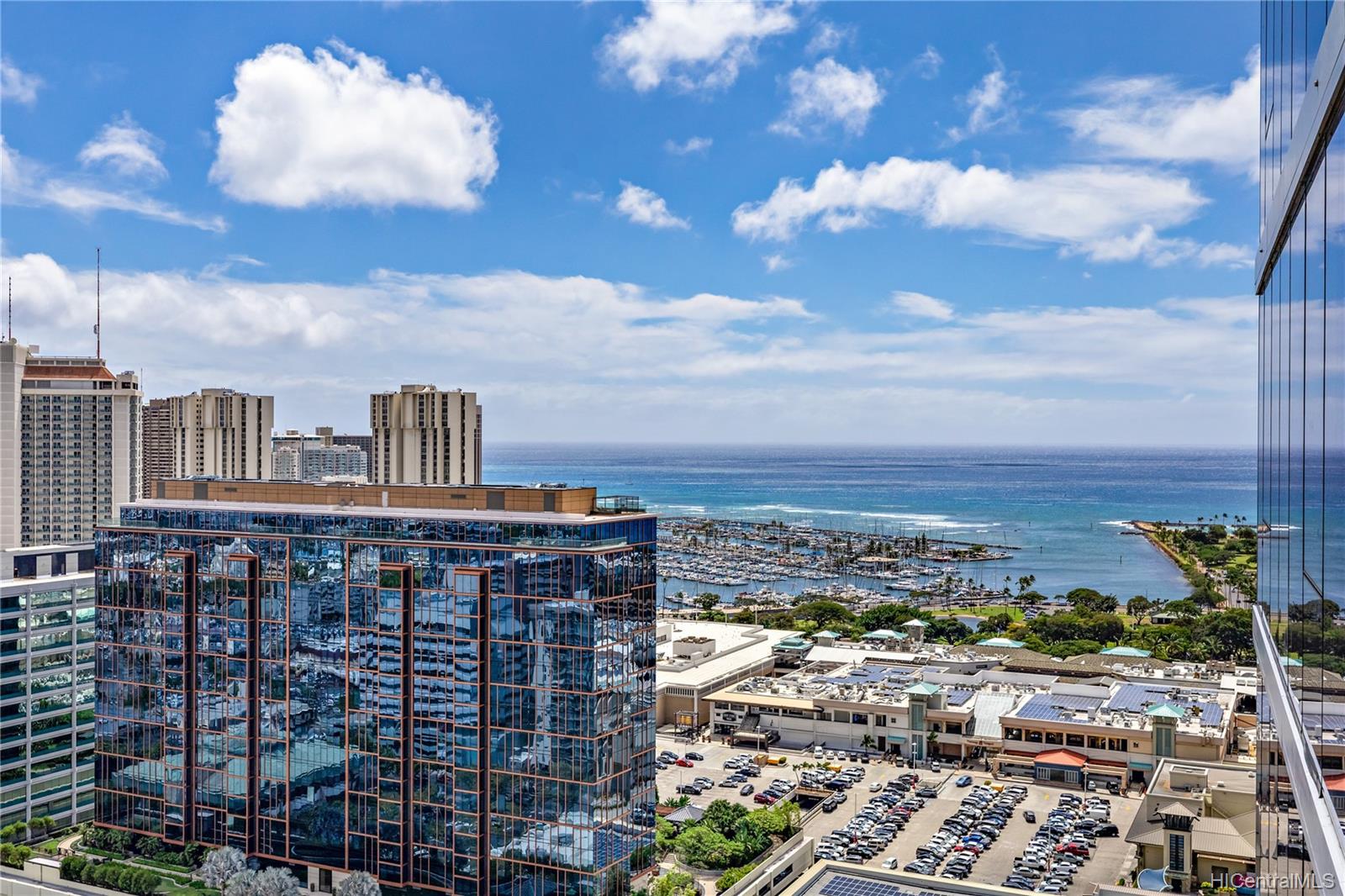 629 Keeaumoku Street #3003, Honolulu, HI 96814