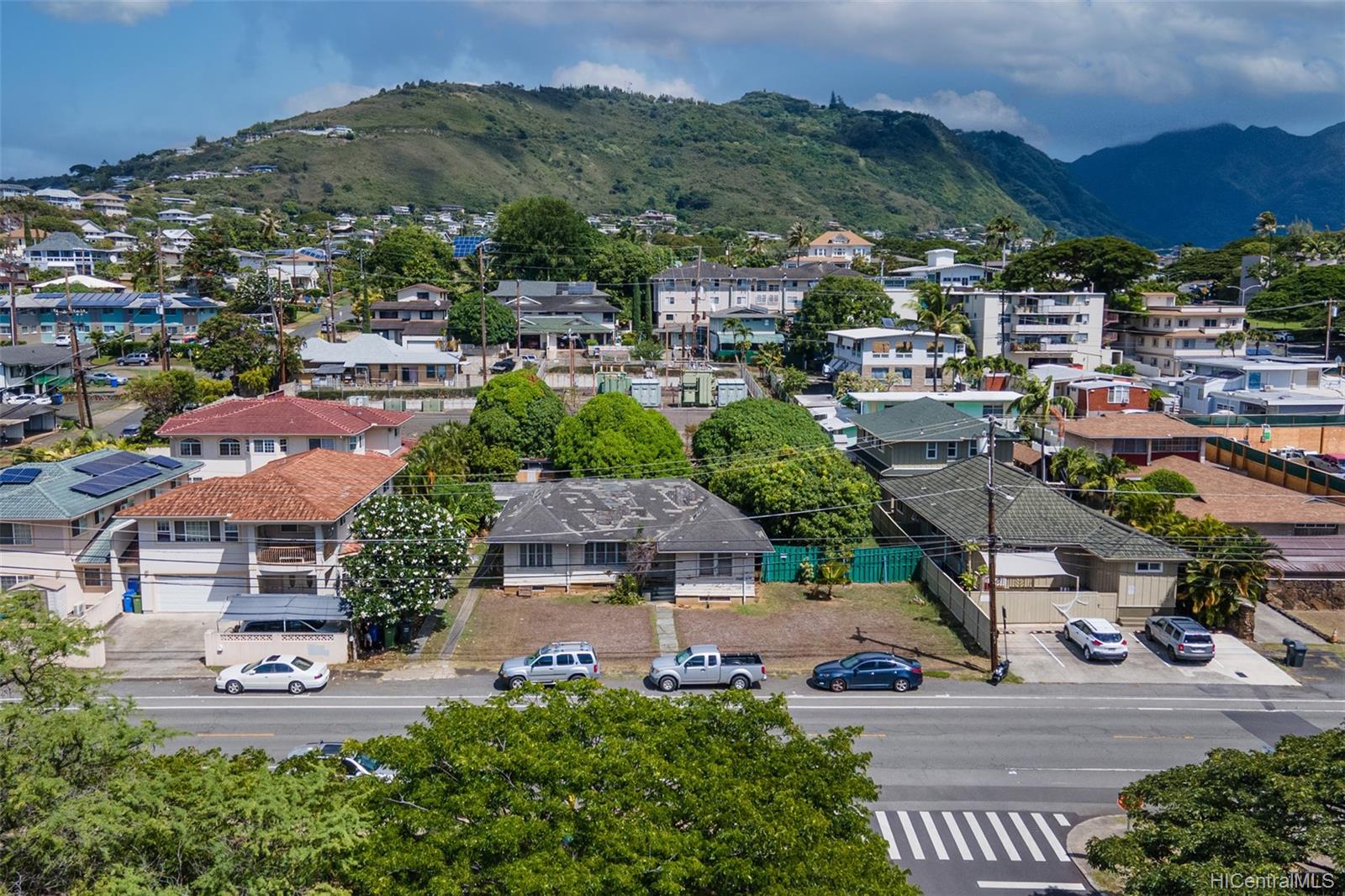 2318 Metcalf Street Honolulu, HI 96822