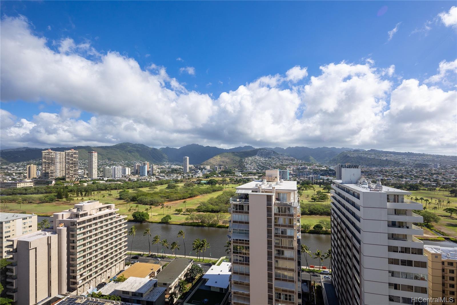 2410 Cleghorn Street #2502, Honolulu, HI 96815