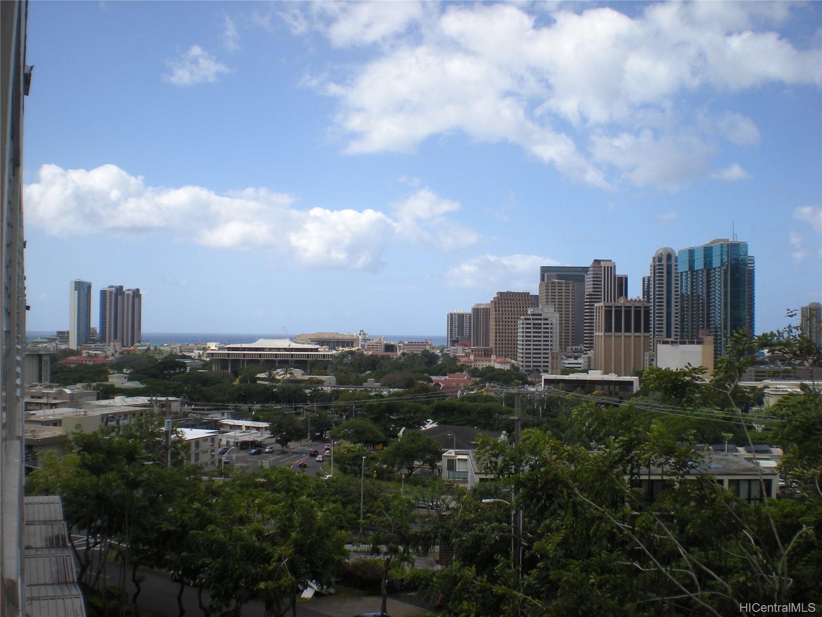 1619 Kamamalu Avenue #401, Honolulu, HI 96813