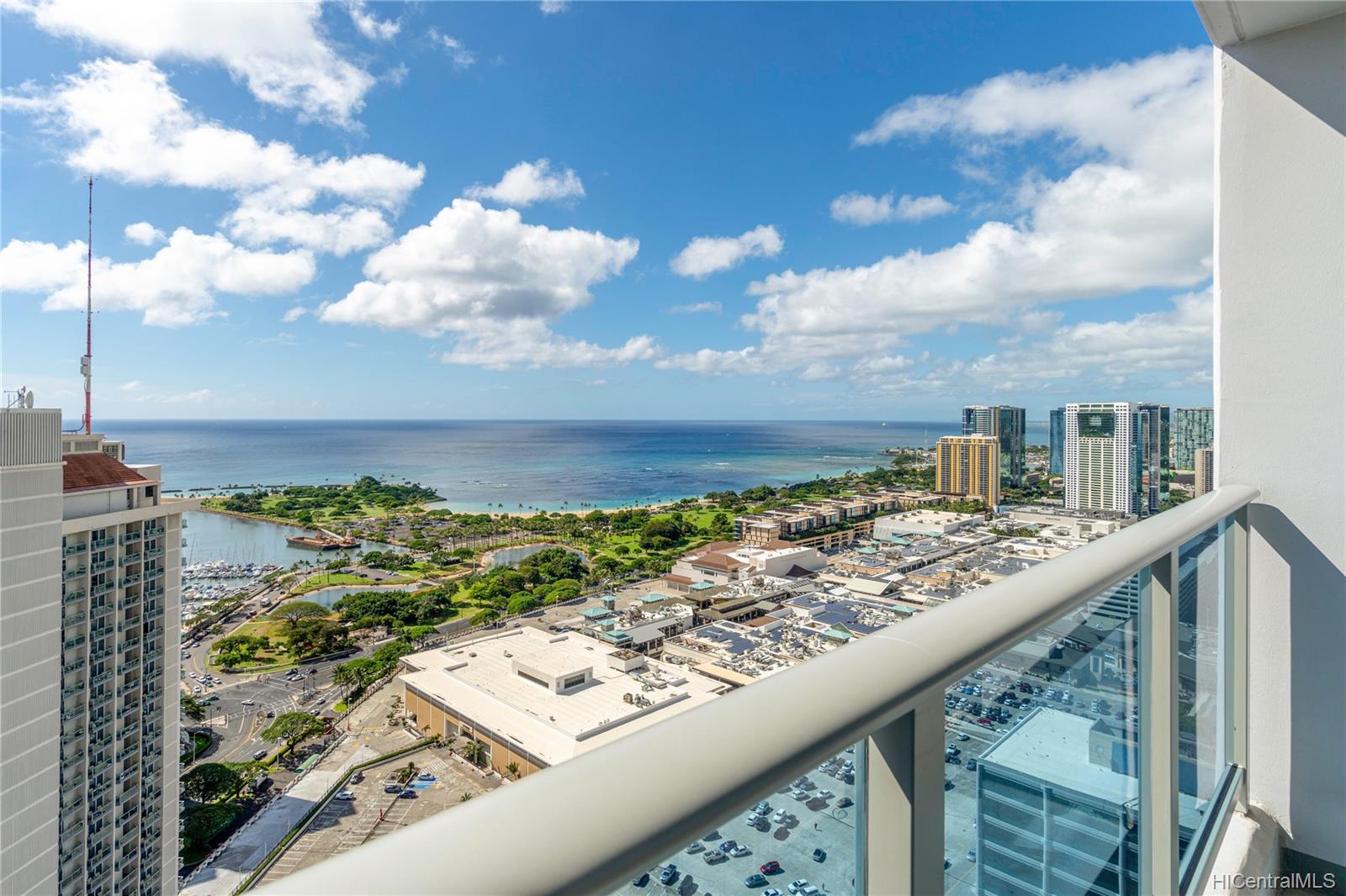 1631 Kapiolani Boulevard #4211, Honolulu, HI 96814