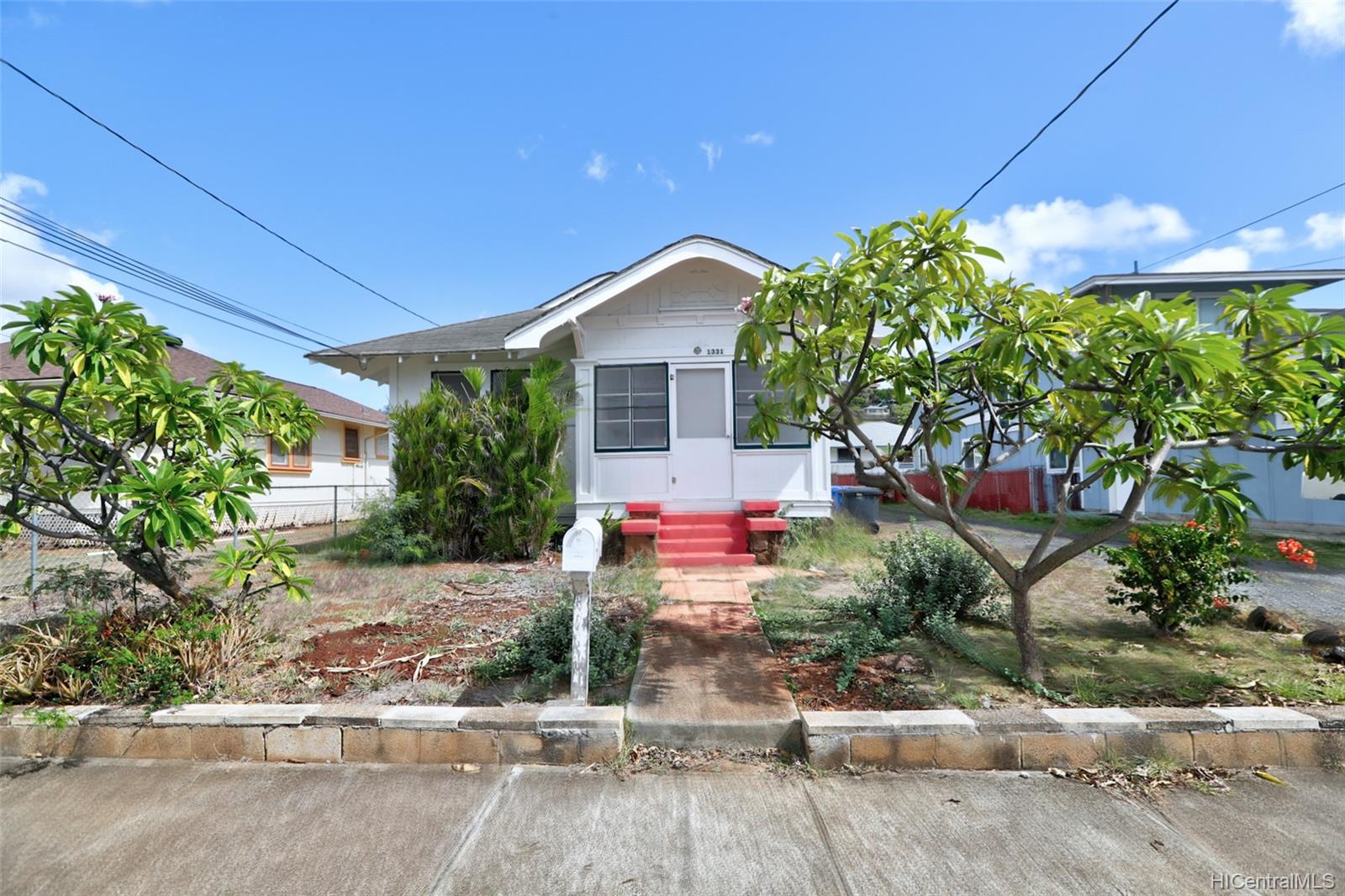 1331 9th Avenue Honolulu, HI 96816