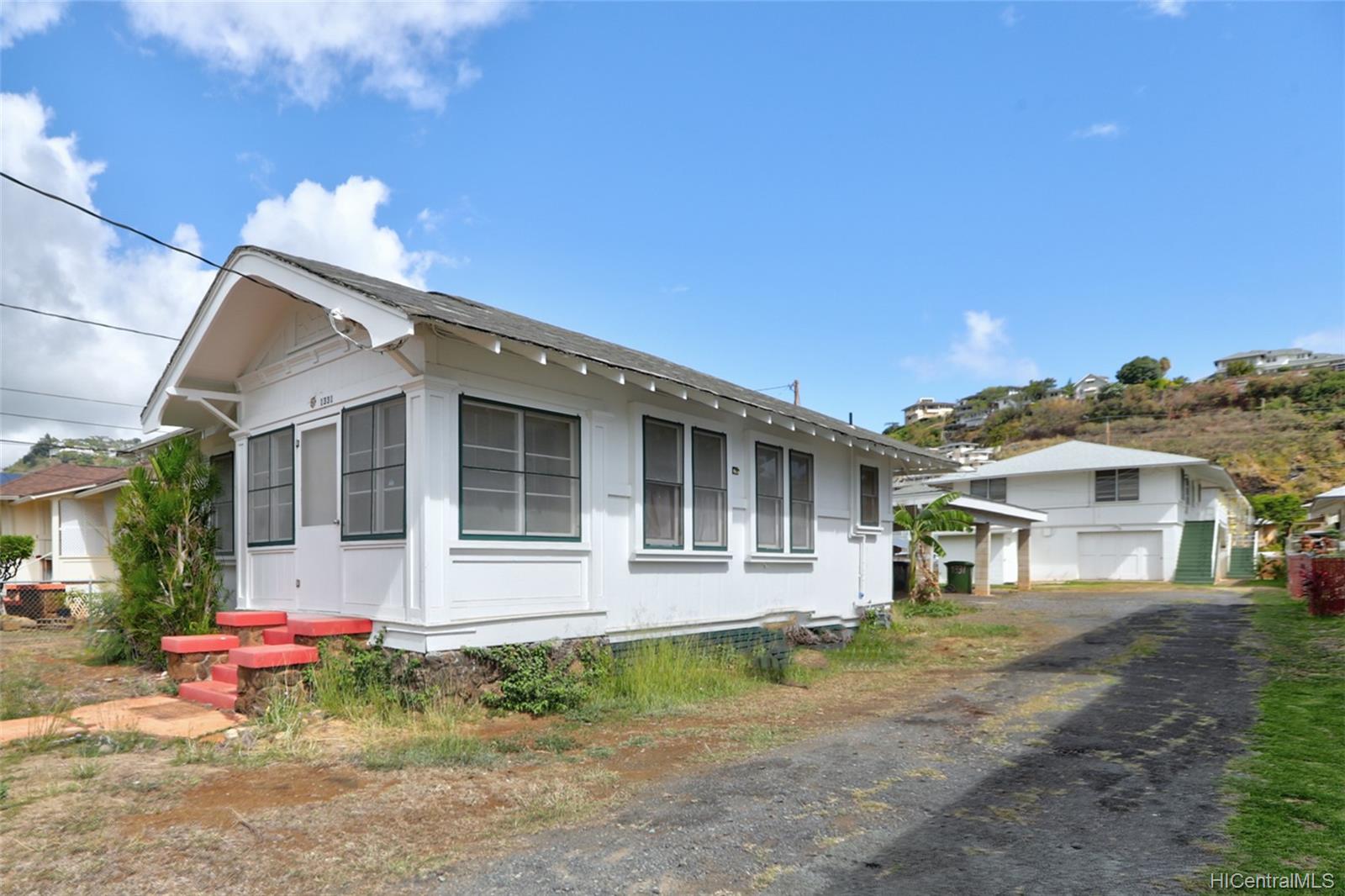 1331 9th Avenue Honolulu, HI 96816