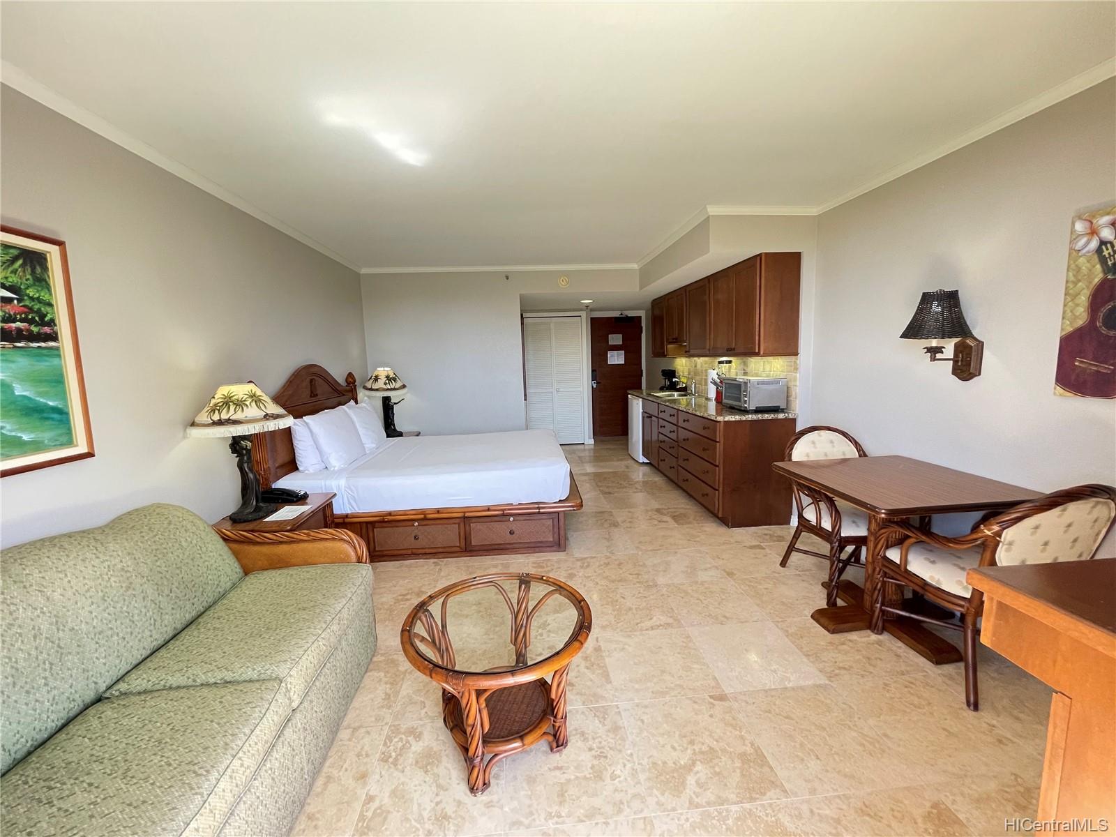 2045 Kalakaua Avenue #912, Honolulu, HI 96815