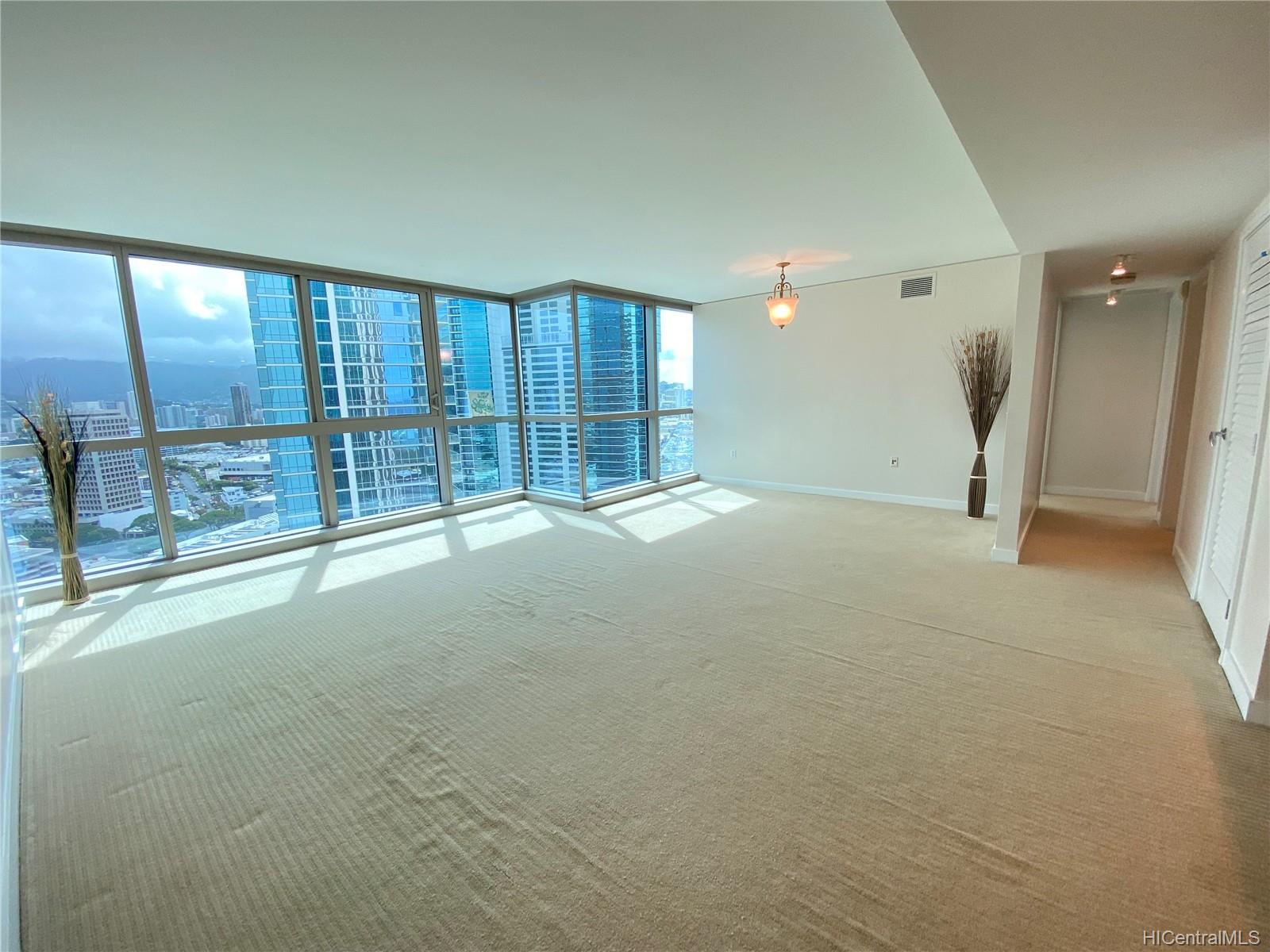 1177 Queen Street #3009, Honolulu, HI 96814