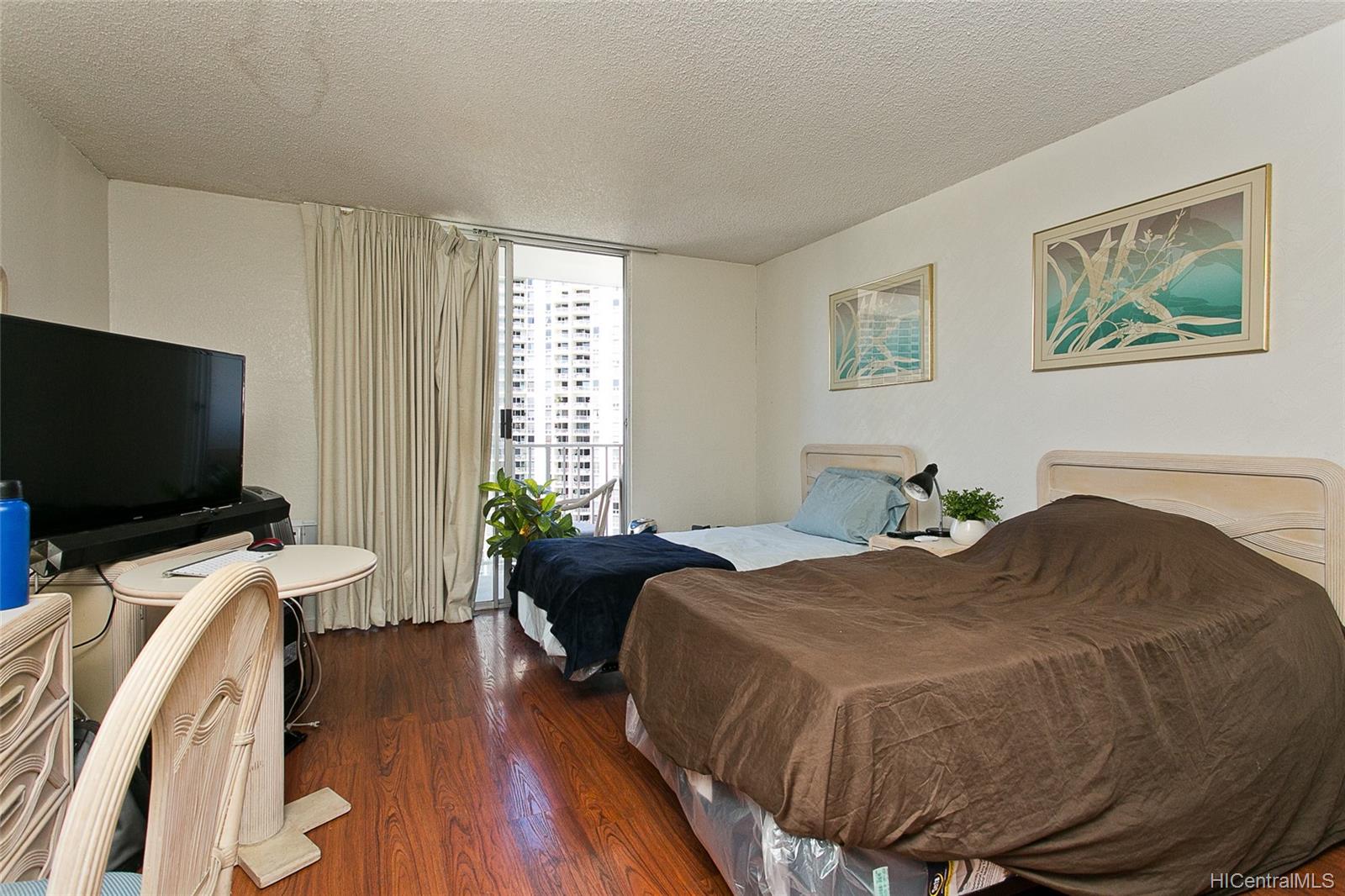 1920 Ala Moana Boulevard #1704, Honolulu, HI 96815