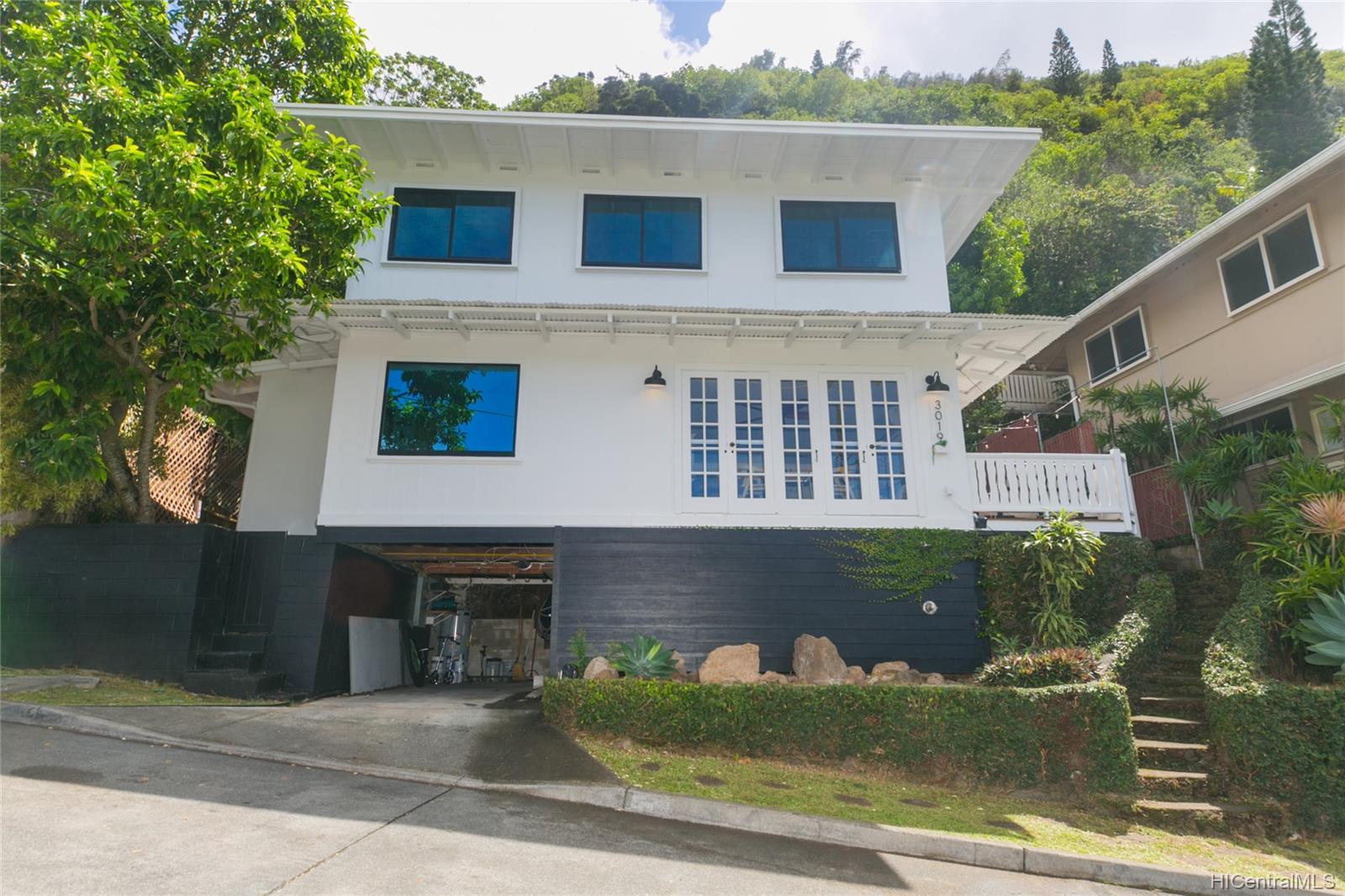 3019 Woolsey Place Honolulu, HI 96822