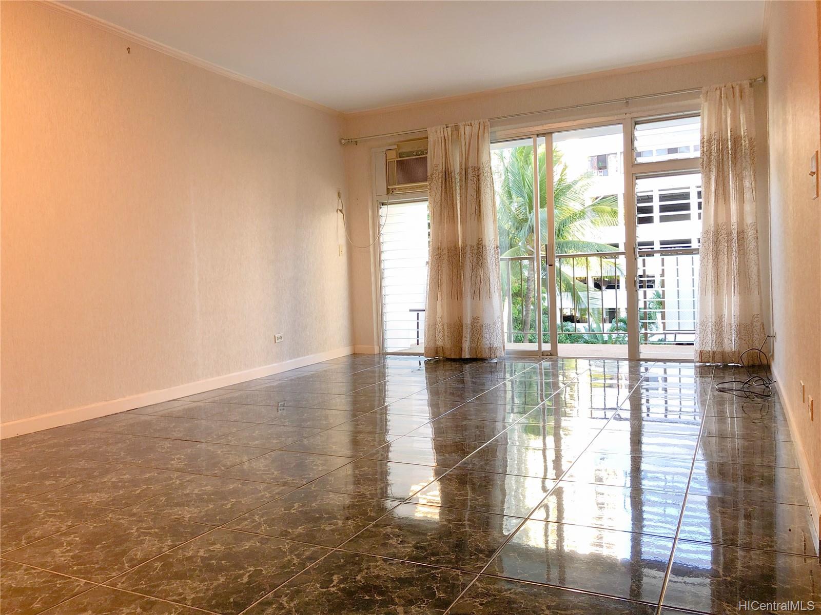 2465 Kuhio Avenue #512, Honolulu, HI 96815