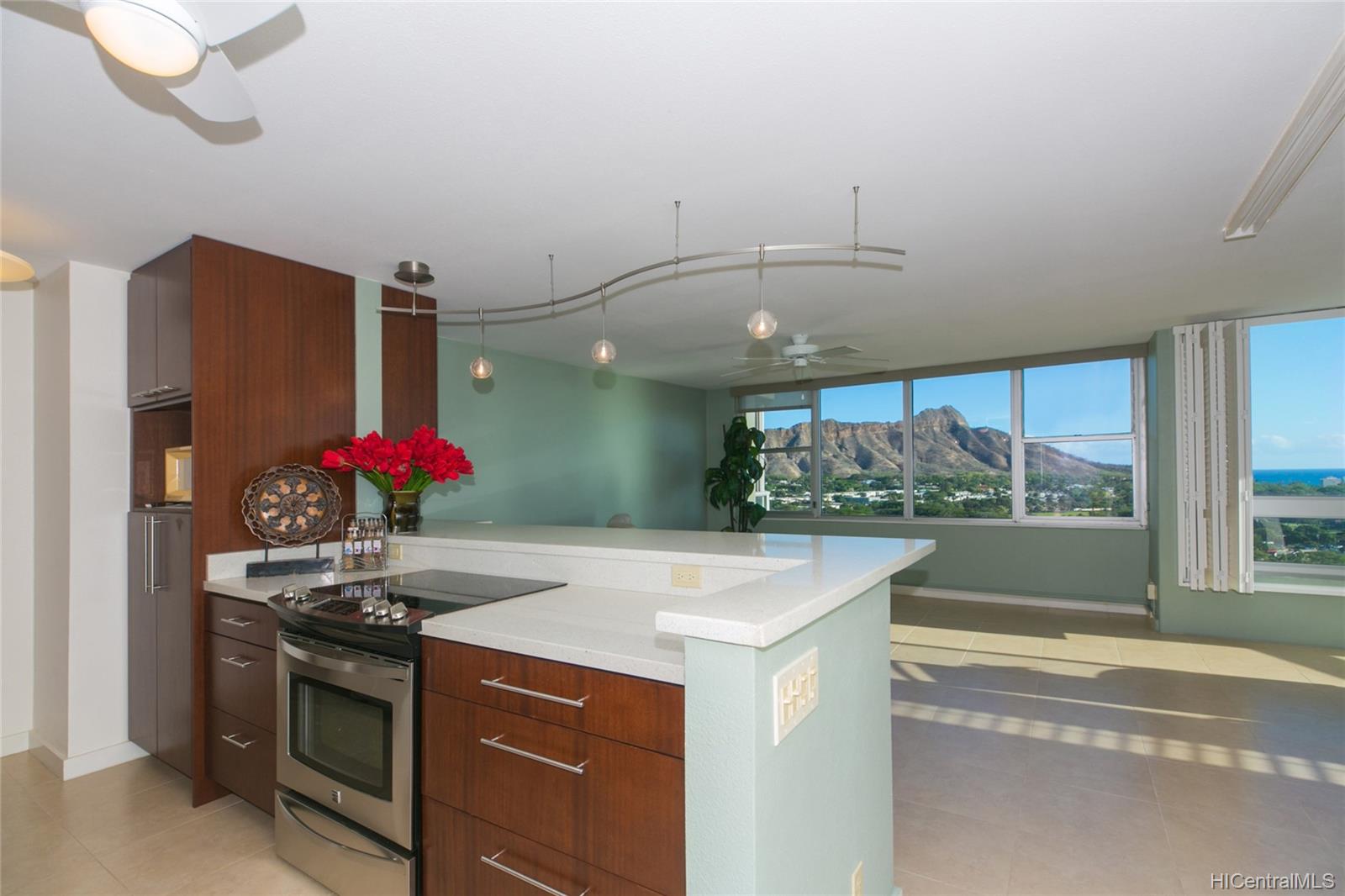2600 Pualani Way #2102, Honolulu, HI 96815