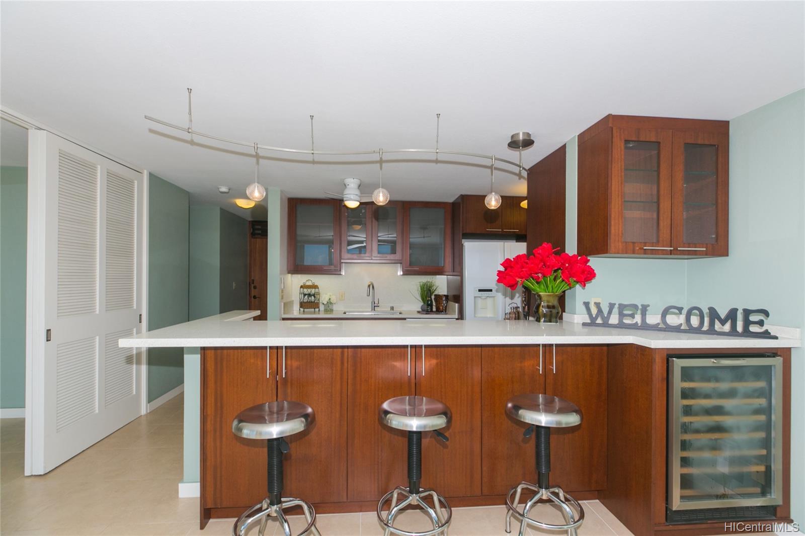 2600 Pualani Way #2102, Honolulu, HI 96815