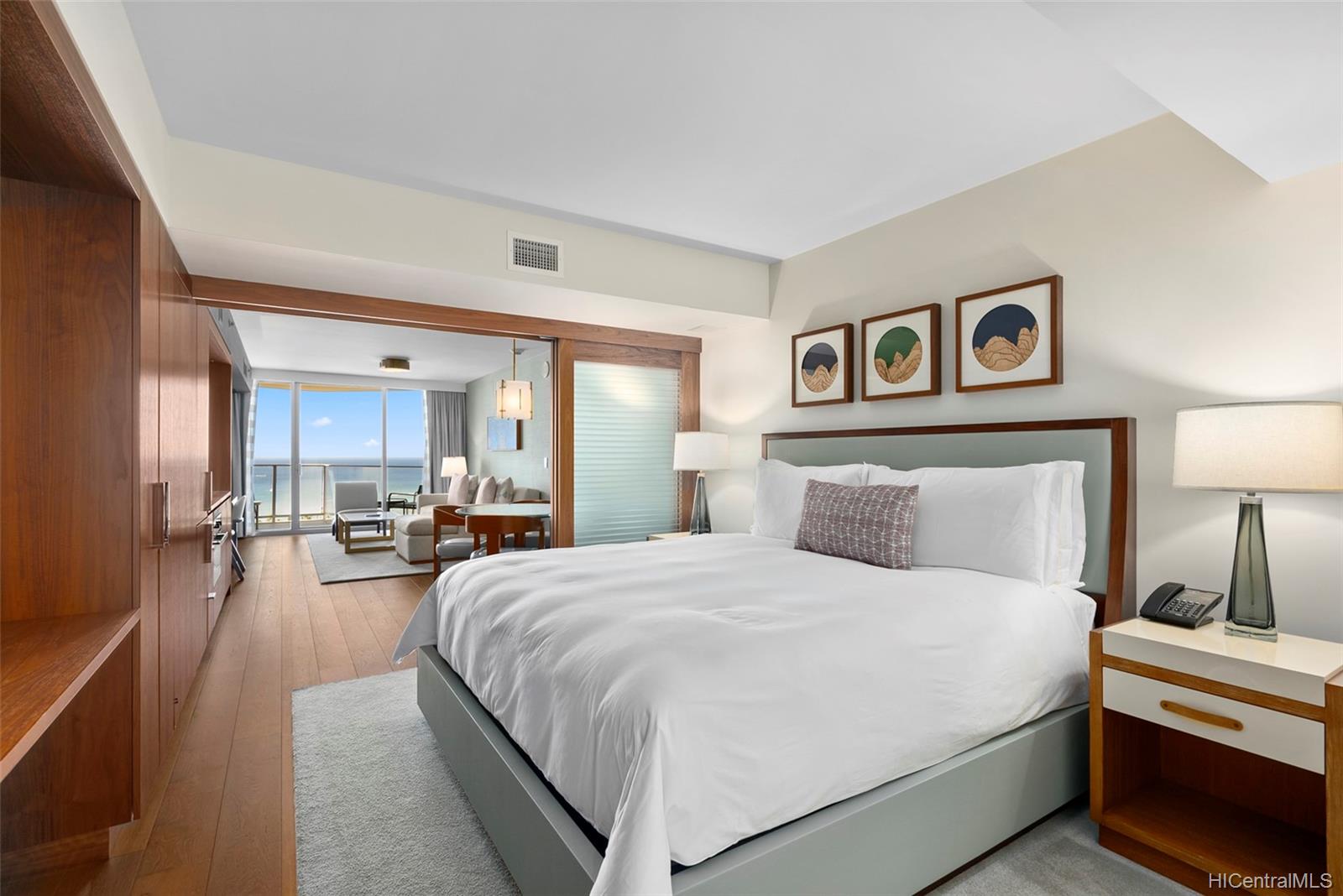 2139 Kuhio Avenue #2610, Honolulu, HI 96815