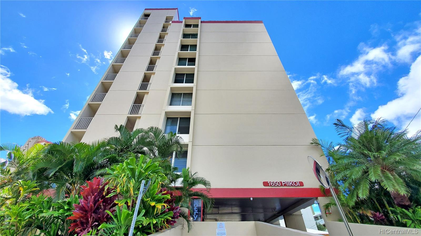 1650 Piikoi Street #902, Honolulu, HI 96822