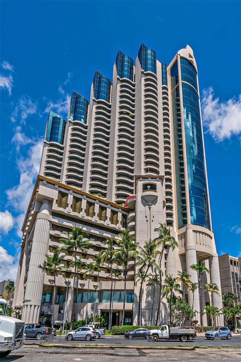 66 Queen Street #1401, Honolulu, HI 96813