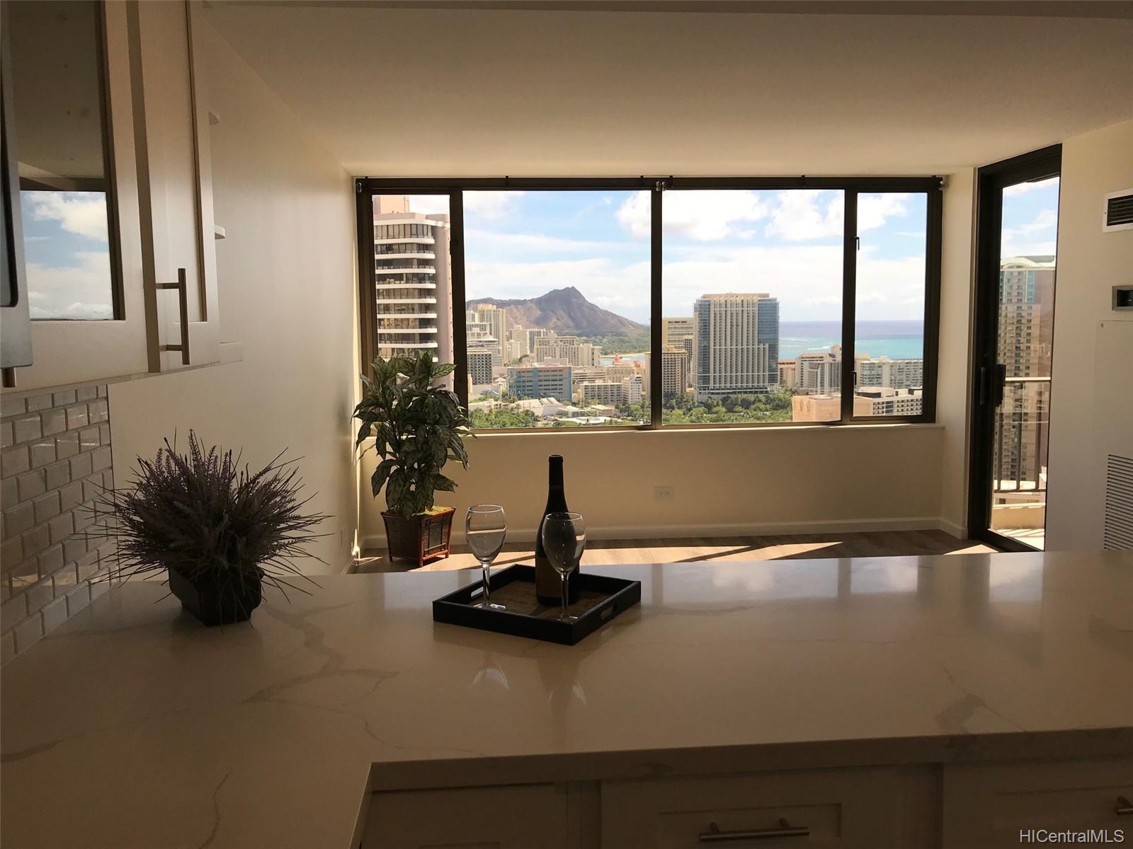 411 Hobron Lane #3511, Honolulu, HI 96815