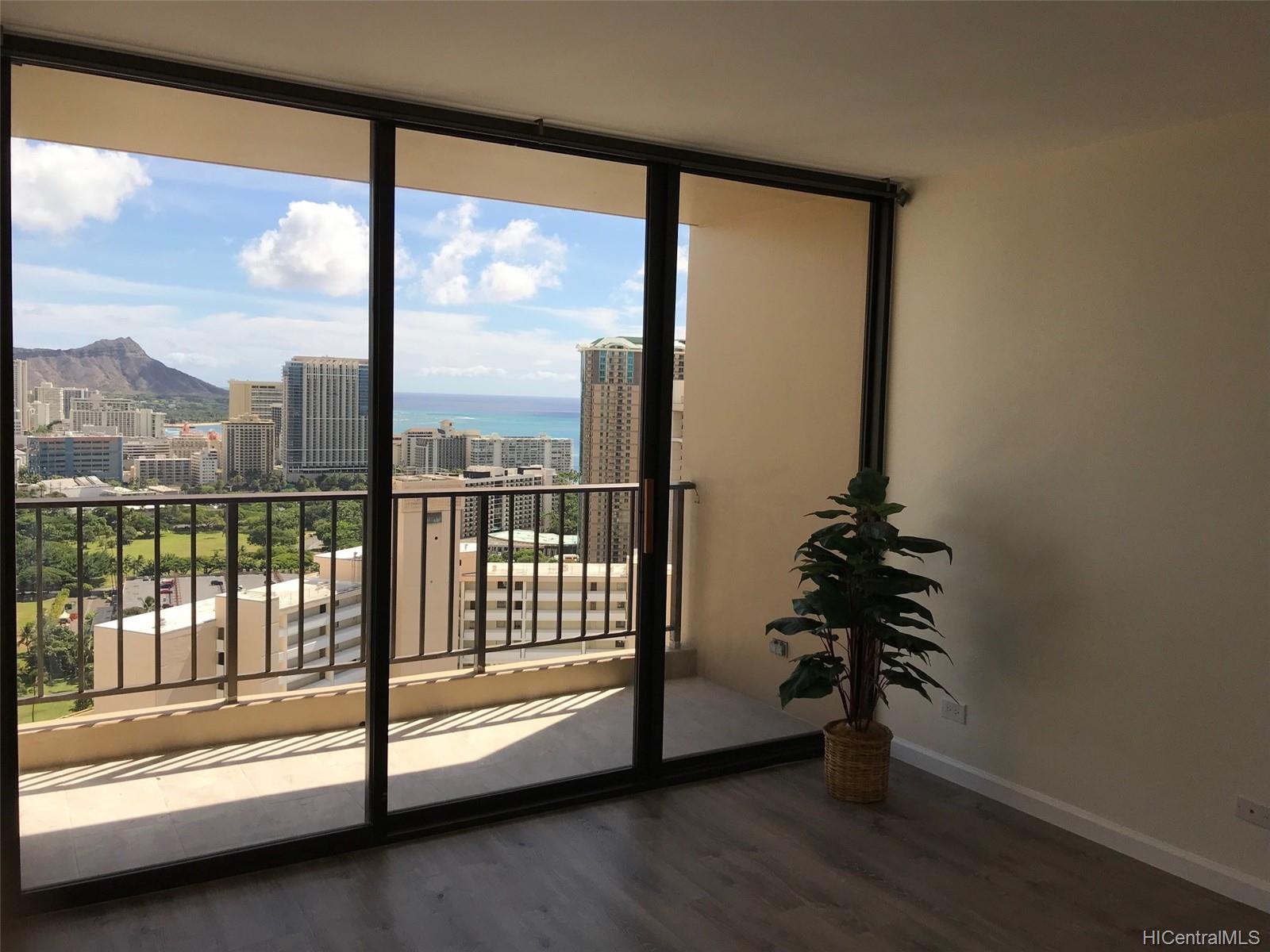 411 Hobron Lane #3511, Honolulu, HI 96815