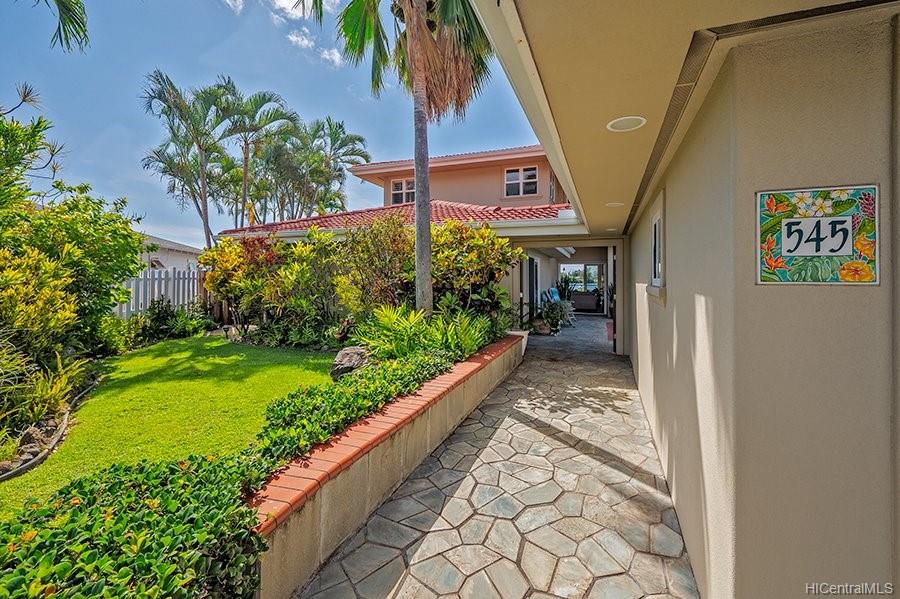 545 Kumukahi Place Honolulu, HI 96825