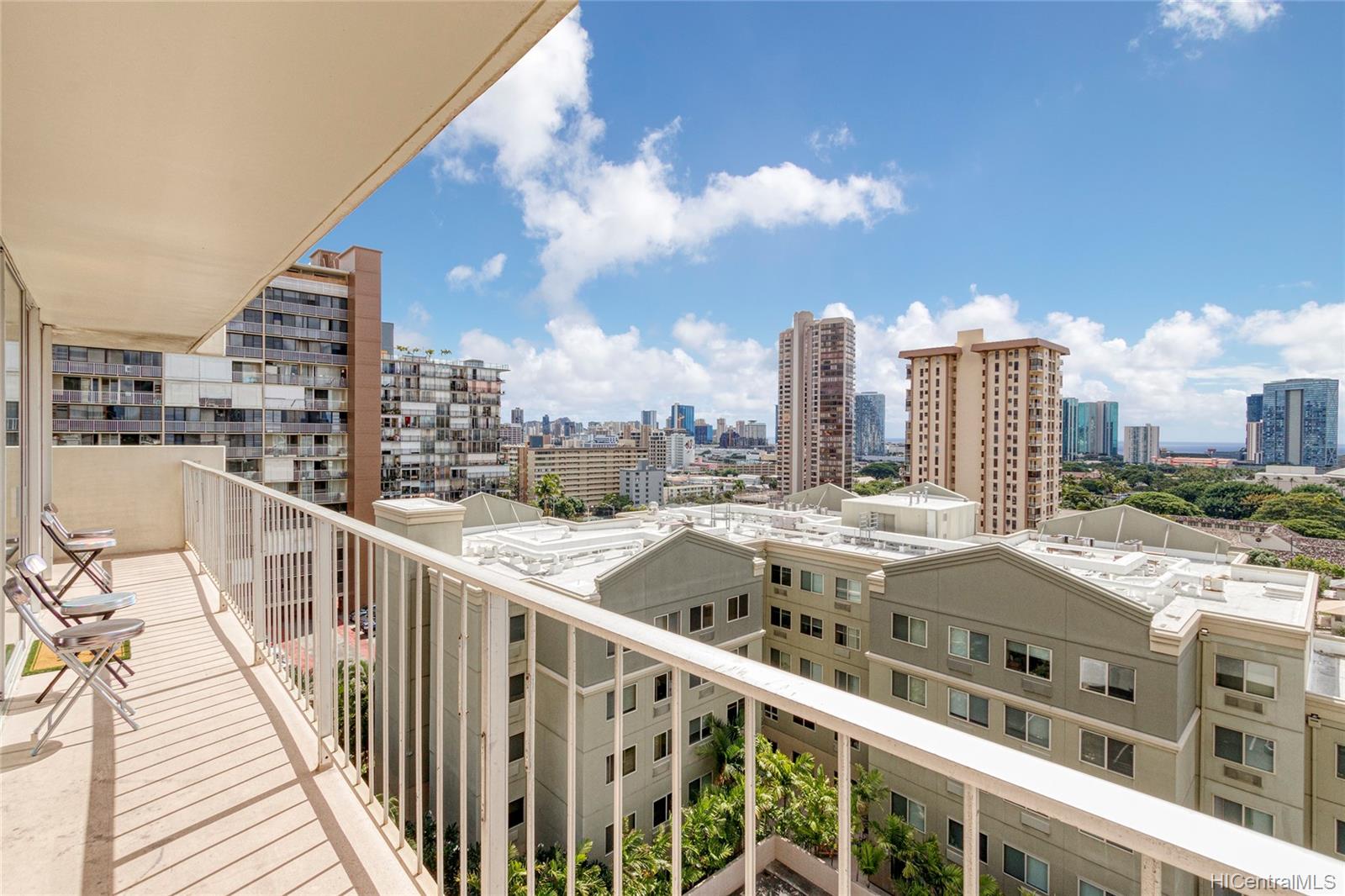 1425 Ward Avenue #7E, Honolulu, HI 96822