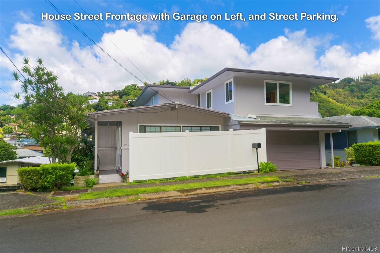 2594 Kekuanoni Street Honolulu, HI 96813