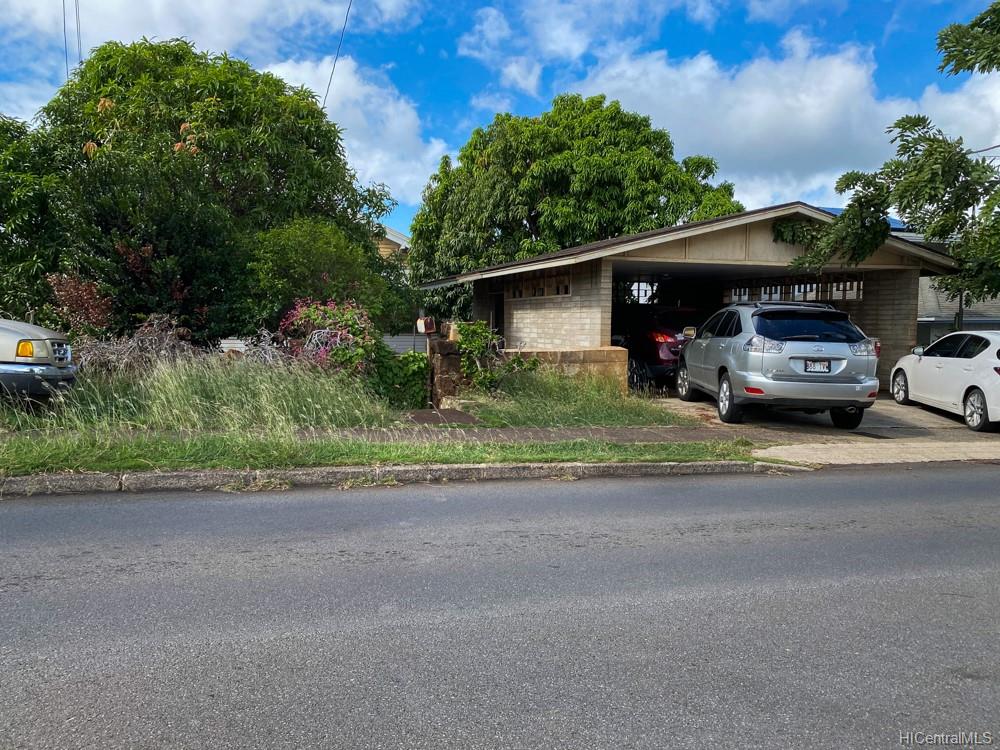 1142 8th Avenue Honolulu, HI 96816