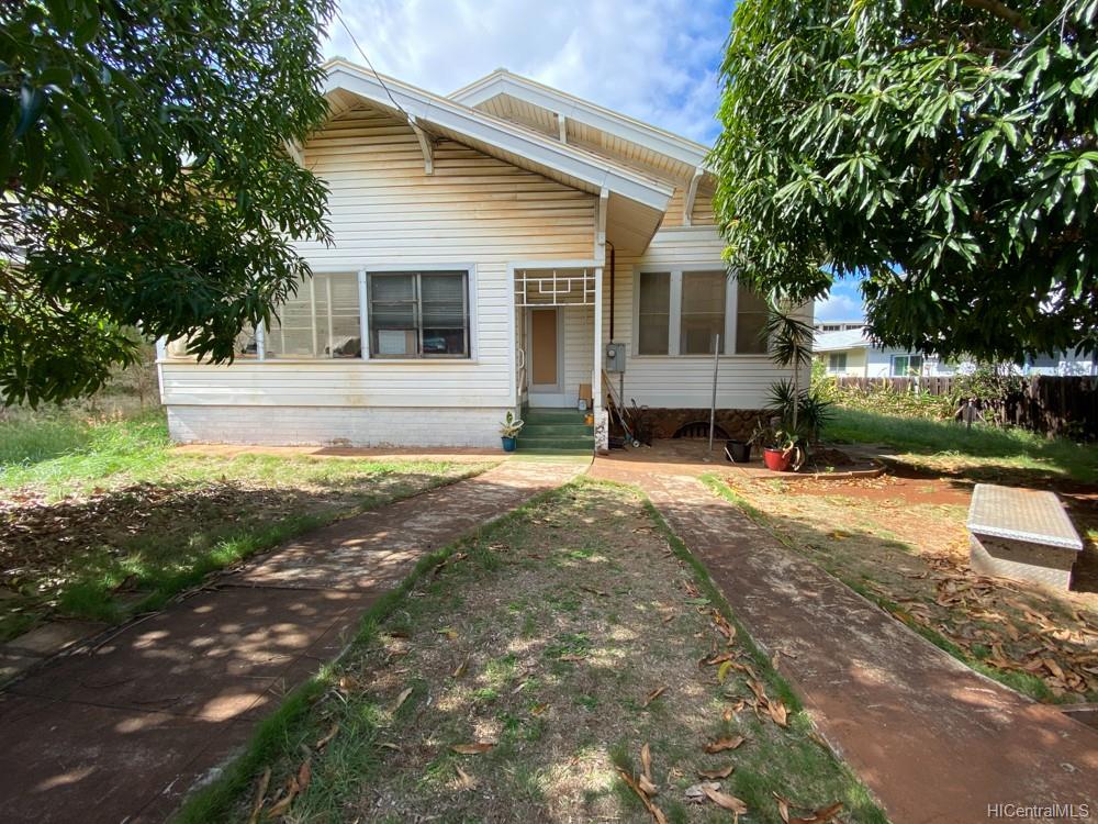 1142 8th Avenue Honolulu, HI 96816